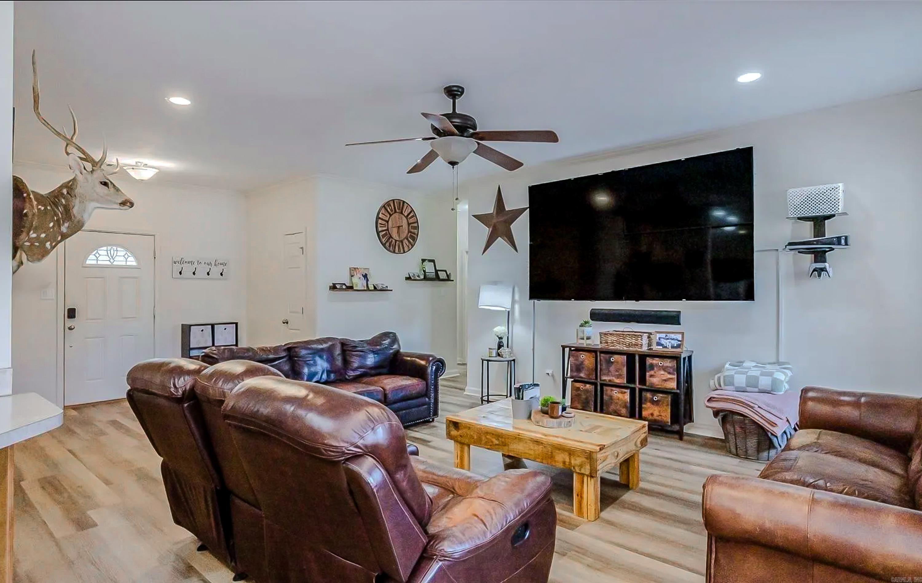 HORTON HILLS - Residential