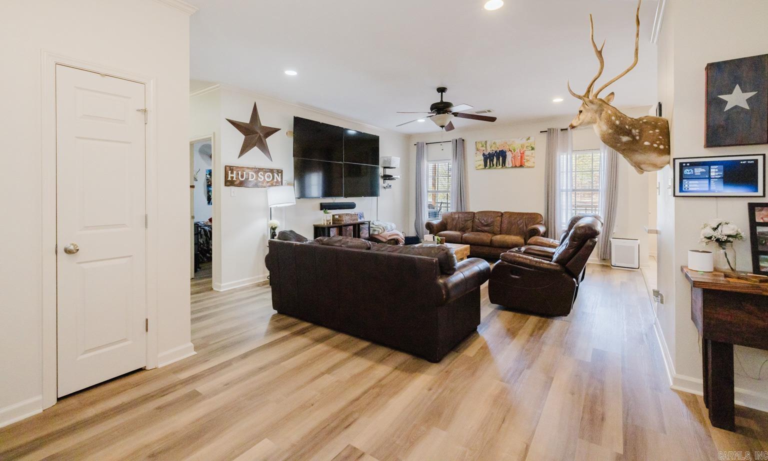 HORTON HILLS - Residential