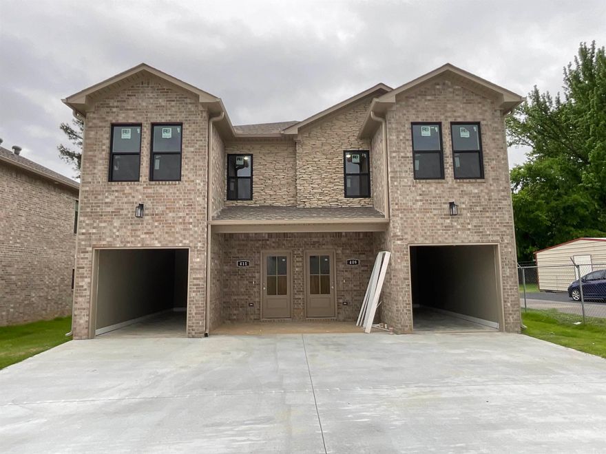The talk of the town!! All brick/stone NEW CONSTRUCTION DUPLEXES in the heart of Jacksonville! Each unit is 3bed/2 1/2 bath! One car garage opens into the downstairs living space with a half bath for convenience. Upstairs contains primary bedroom at the back with its own bathroom and walk-in closet, as well as two additional bedrooms with a bathroom in-between. Hall laundry makes for the ultimate in convenience! Luxury vinyl throughout will make this renter-ready! This building has a twin going up next door. See AGENT REMARKS