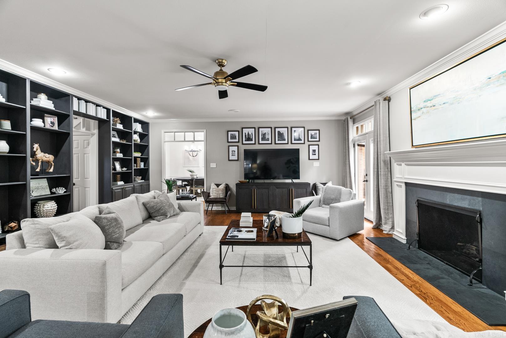 CHENAL RIDGE - Residential