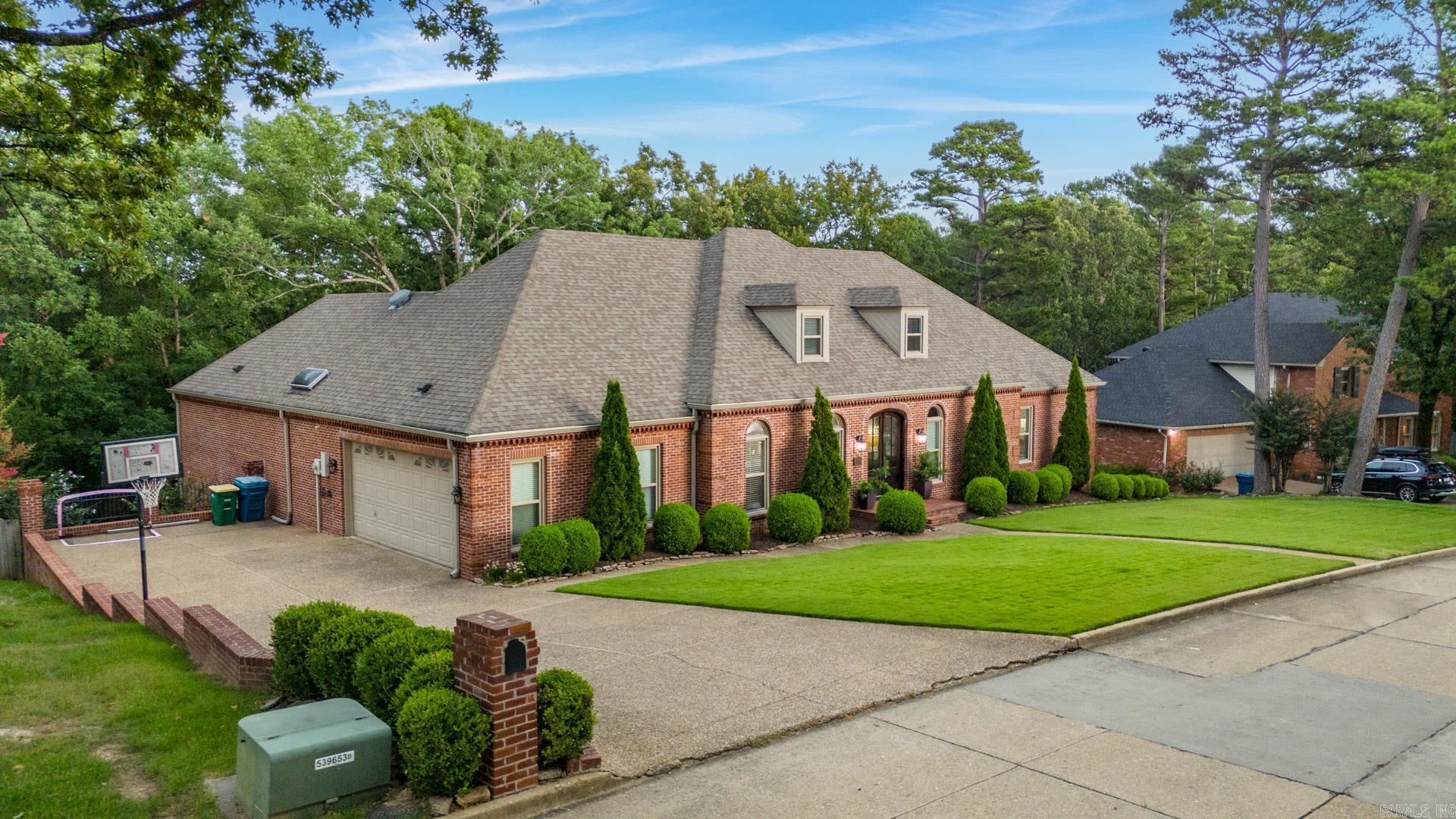 CHENAL RIDGE - Residential