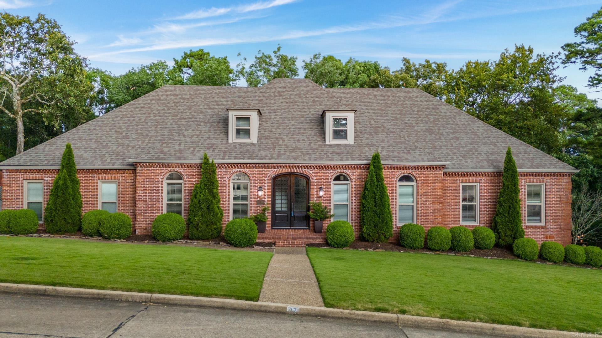 CHENAL RIDGE - Residential