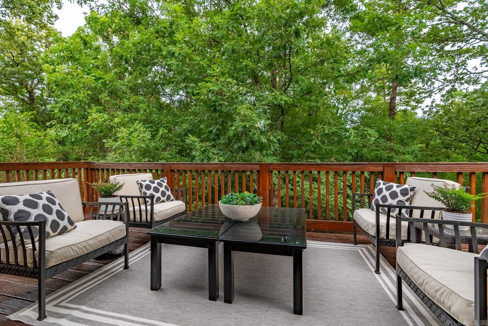 CHENAL RIDGE - Residential