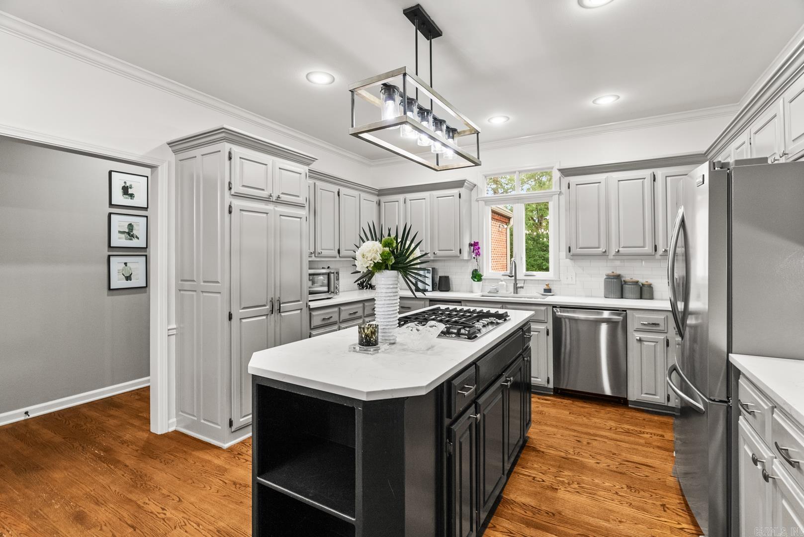 CHENAL RIDGE - Residential