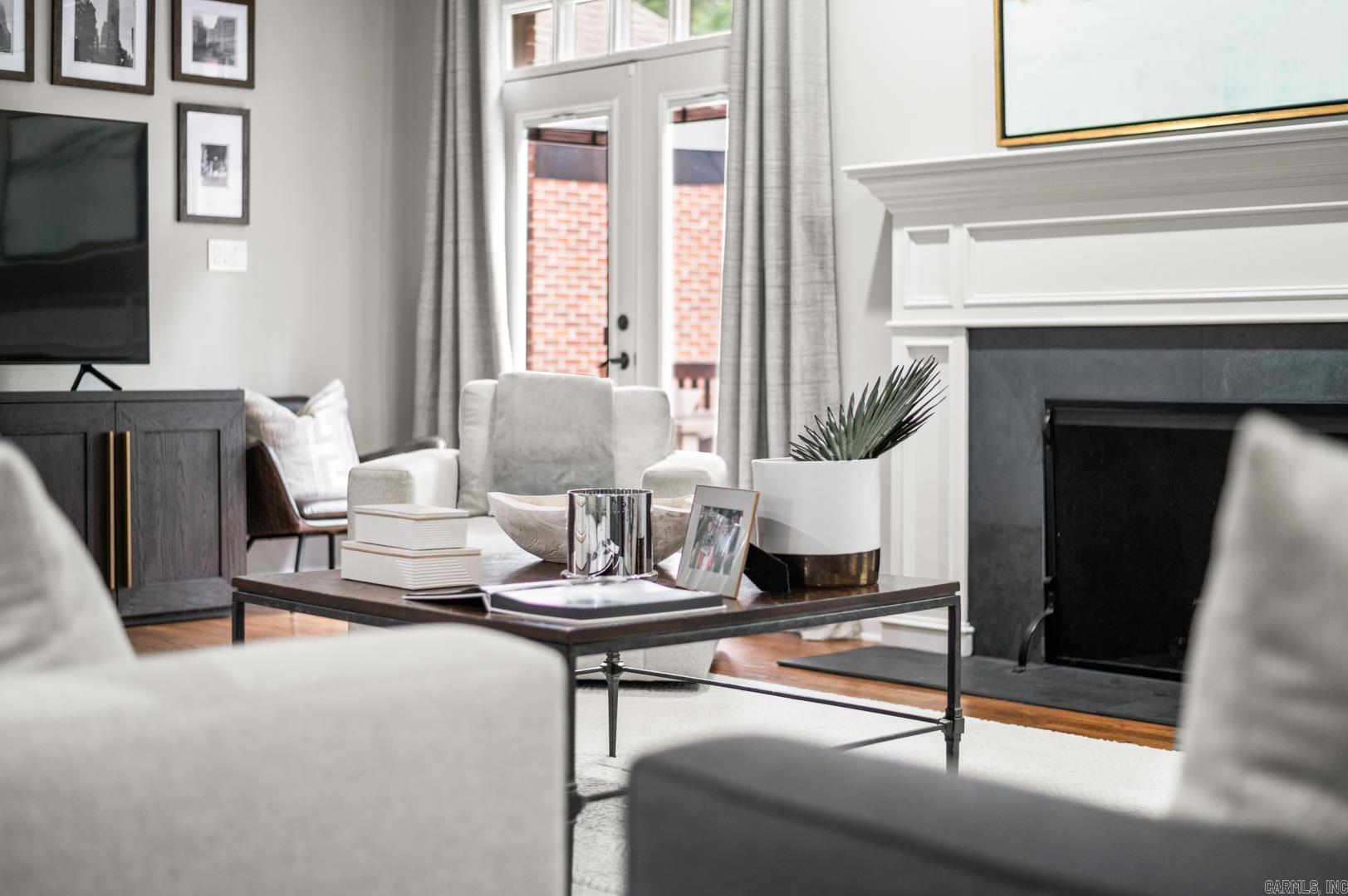 CHENAL RIDGE - Residential