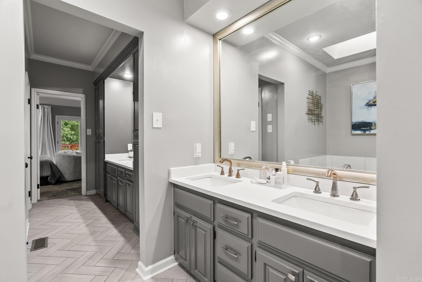 CHENAL RIDGE - Residential