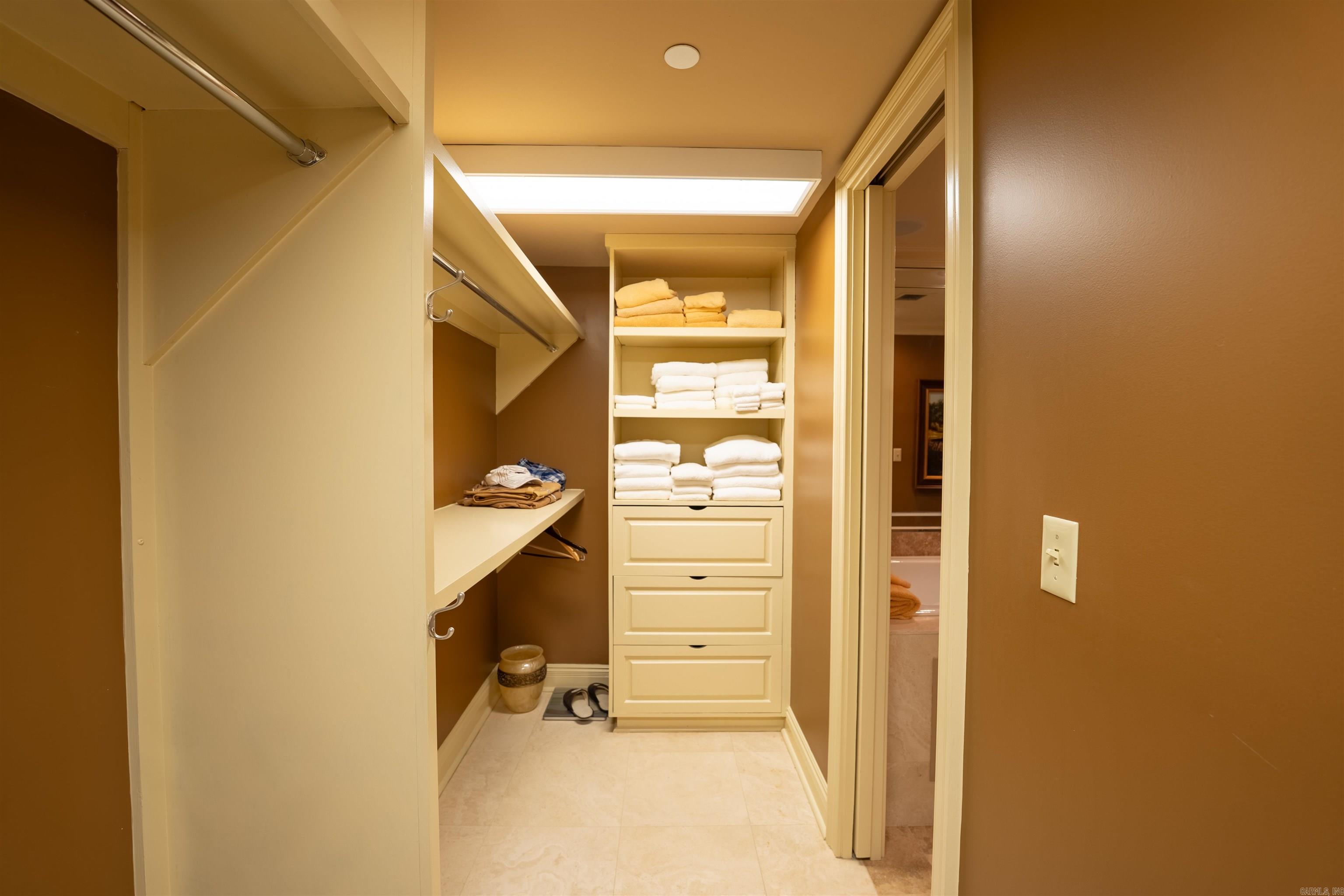 CLINTON & SHERMAN HPR - Residential