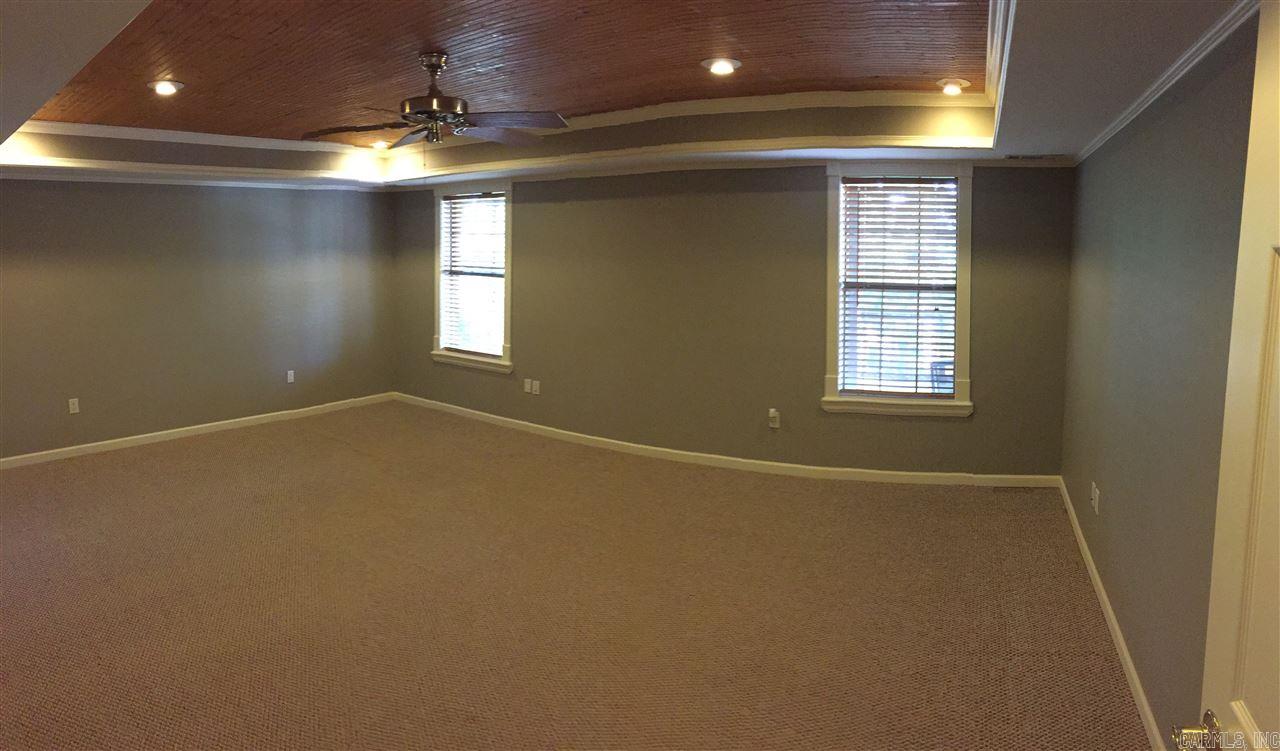 COUNTRY CLUB OF ARK THE - Residential