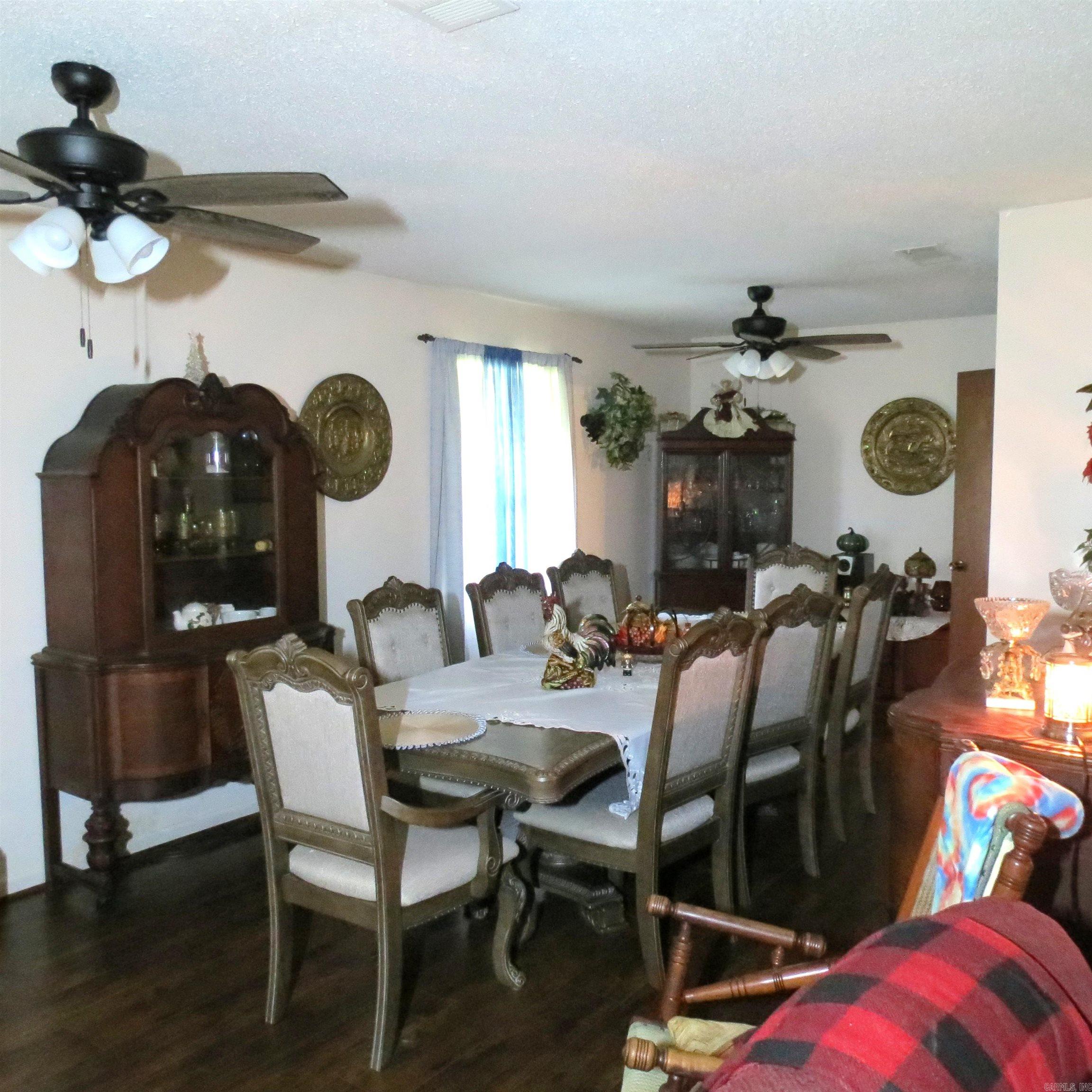 OAK LAWN ESTATES - Residential