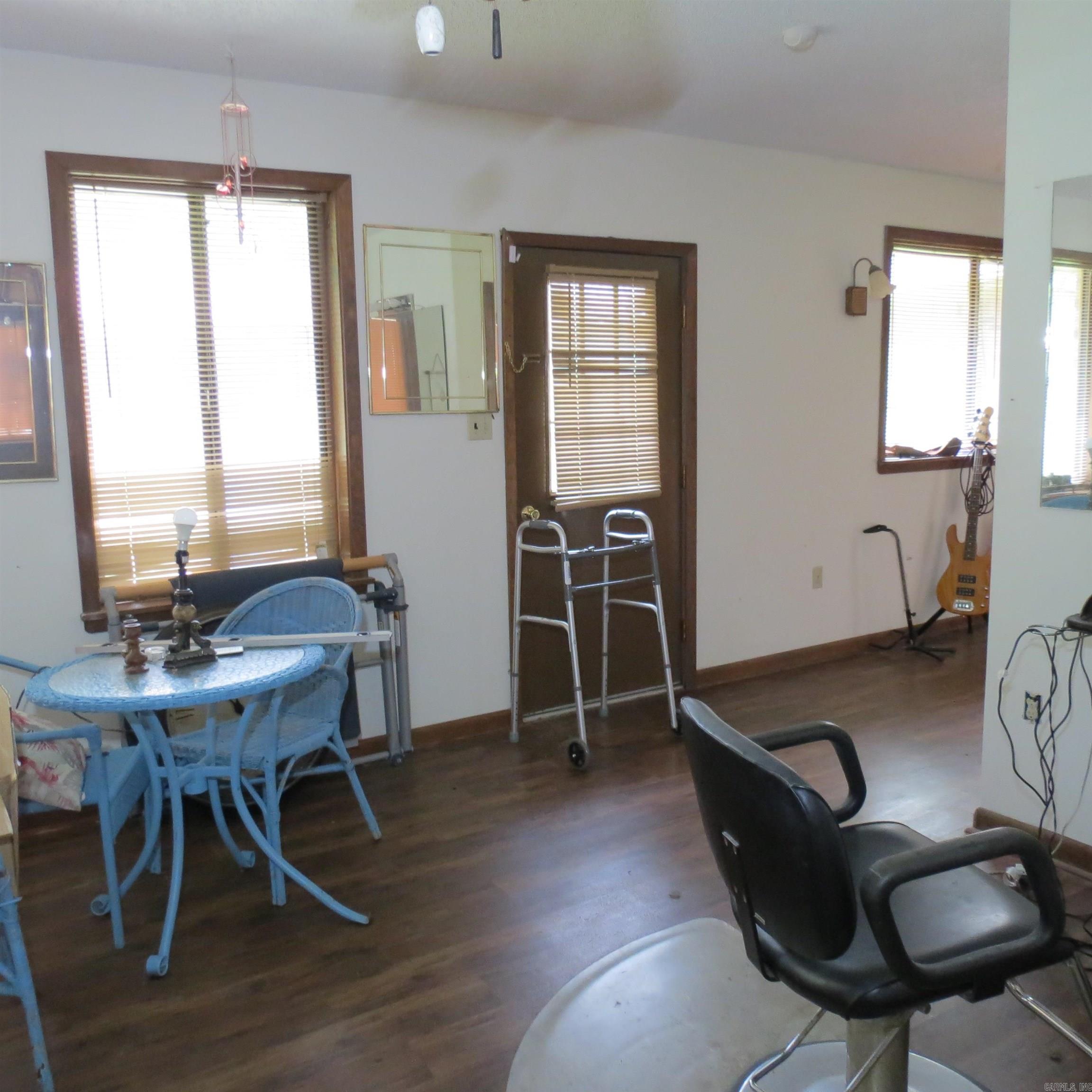 OAK LAWN ESTATES - Residential