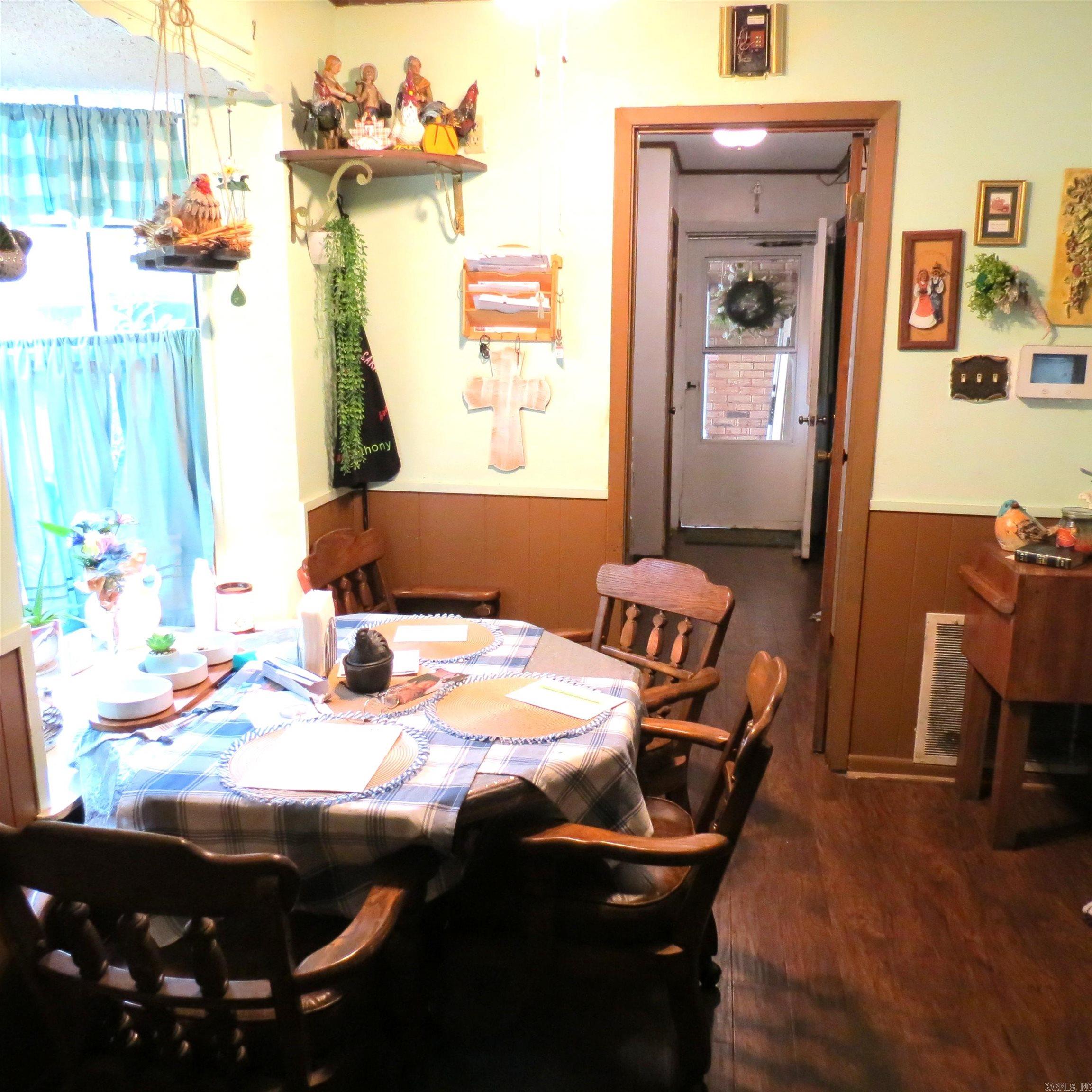 OAK LAWN ESTATES - Residential