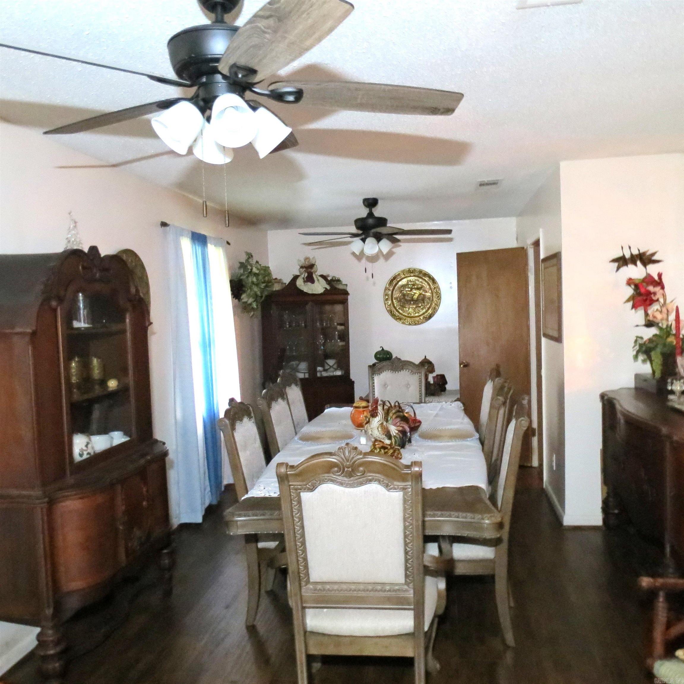 OAK LAWN ESTATES - Residential