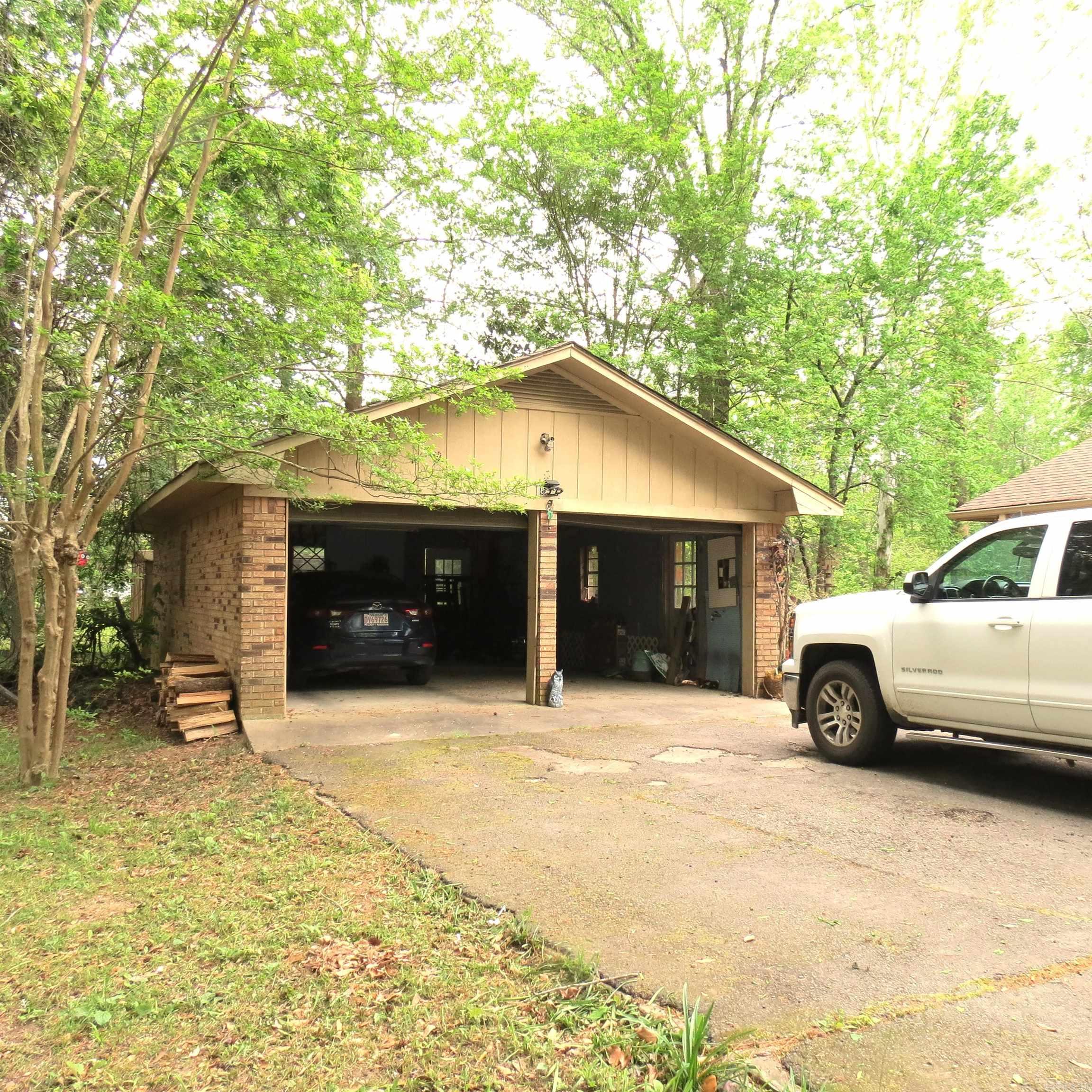 OAK LAWN ESTATES - Residential