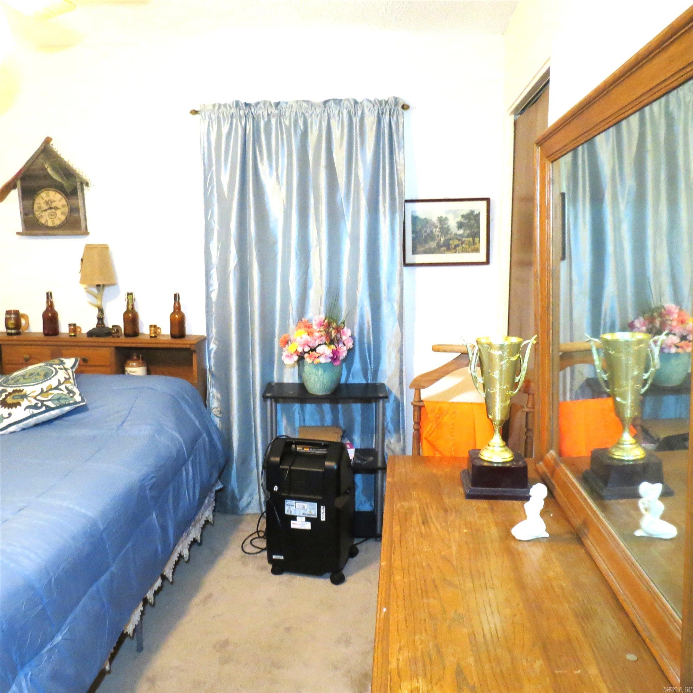 OAK LAWN ESTATES - Residential