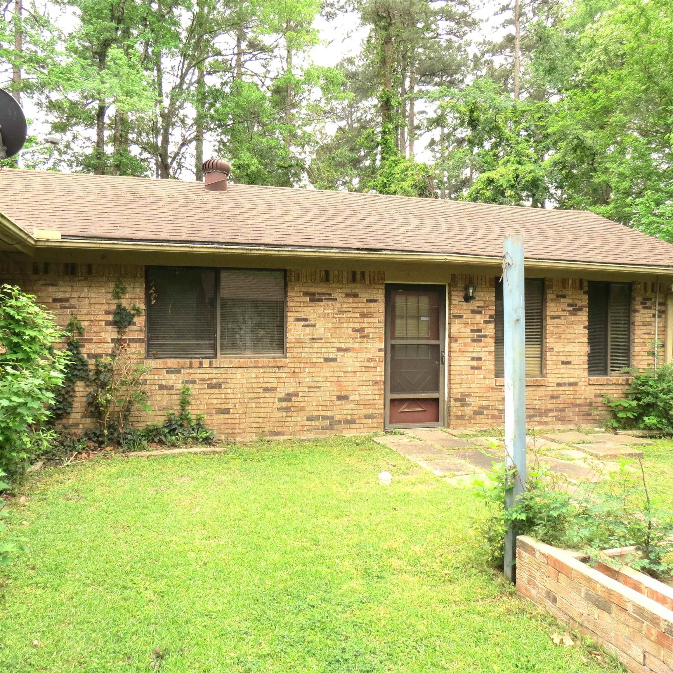 OAK LAWN ESTATES - Residential