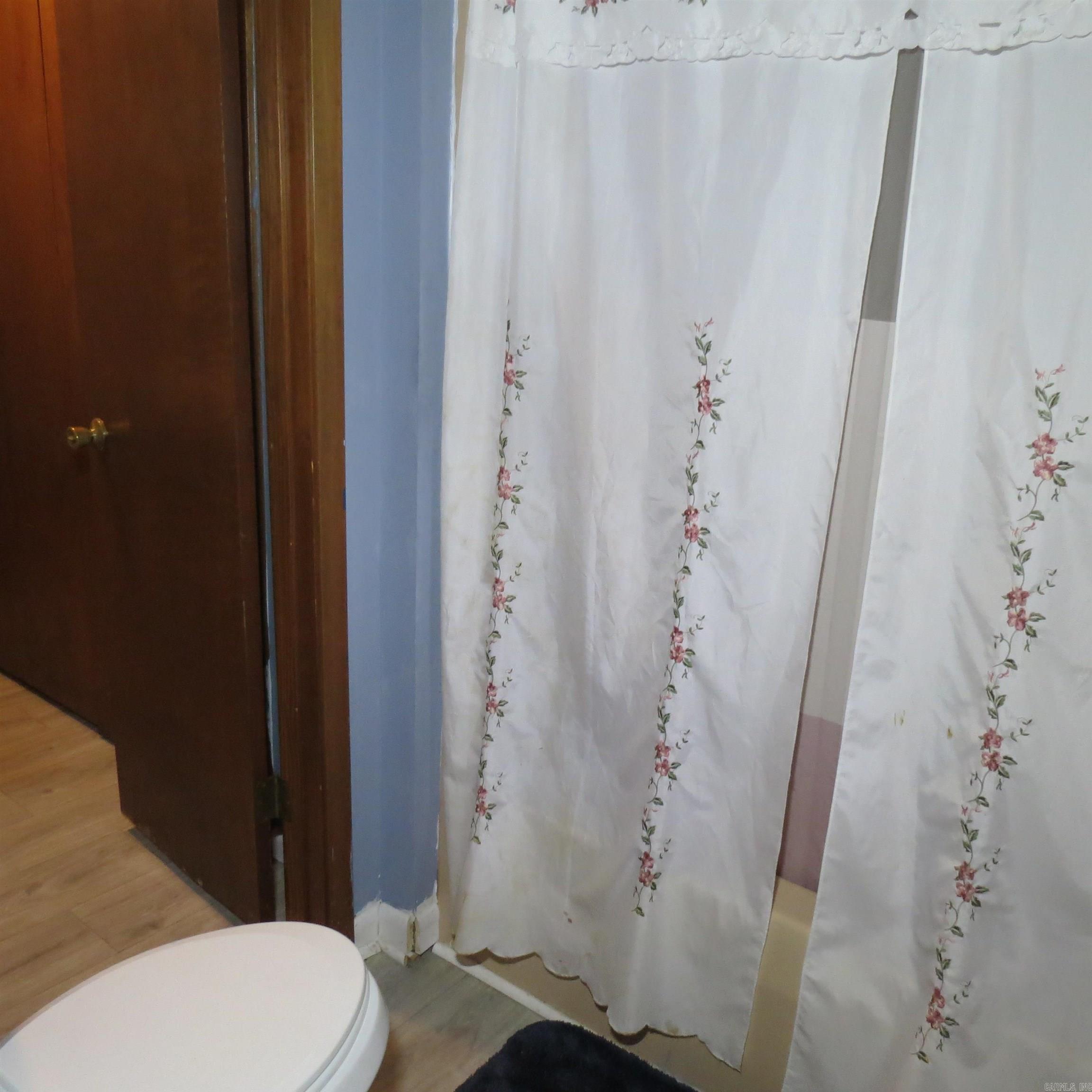 OAK LAWN ESTATES - Residential