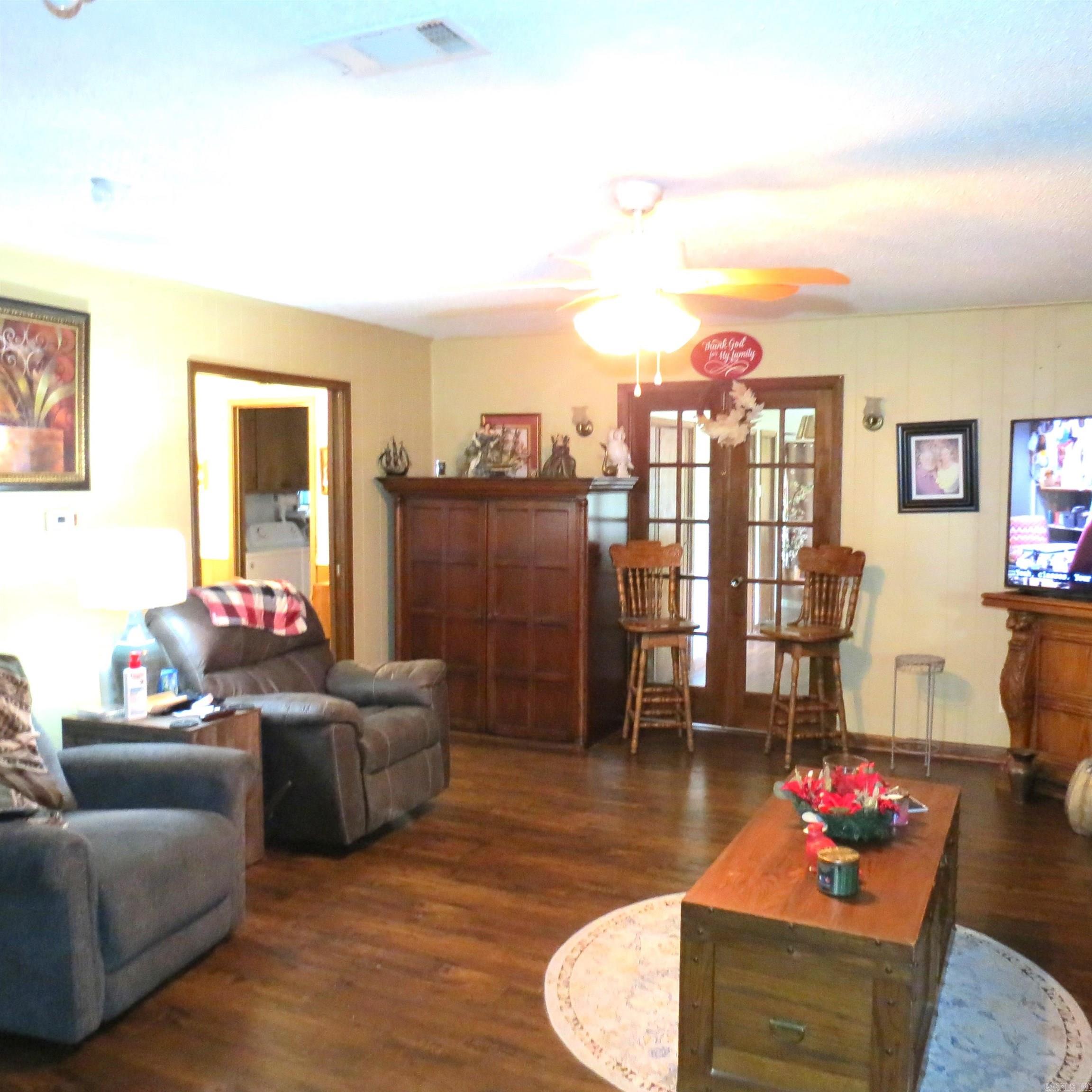 OAK LAWN ESTATES - Residential