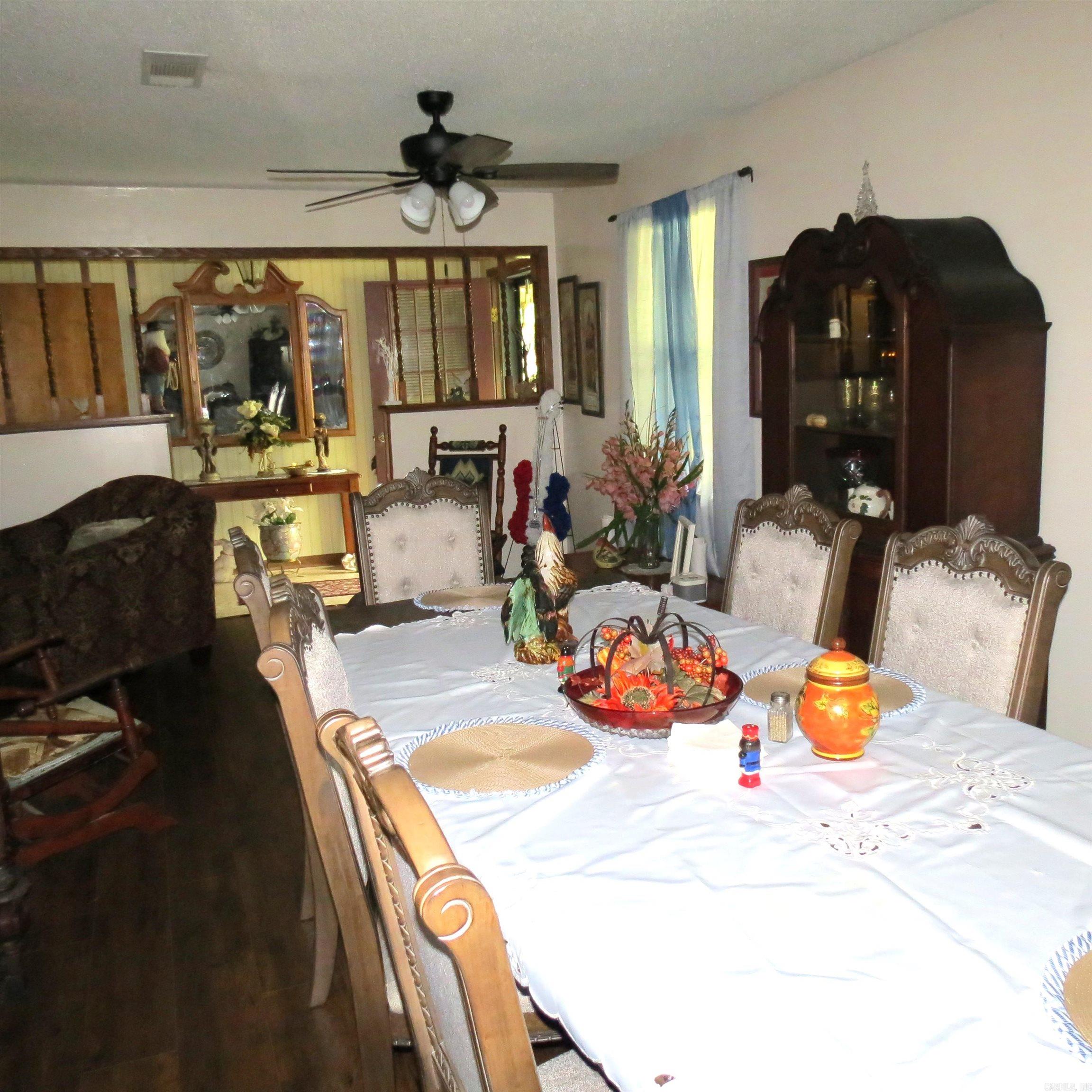 OAK LAWN ESTATES - Residential