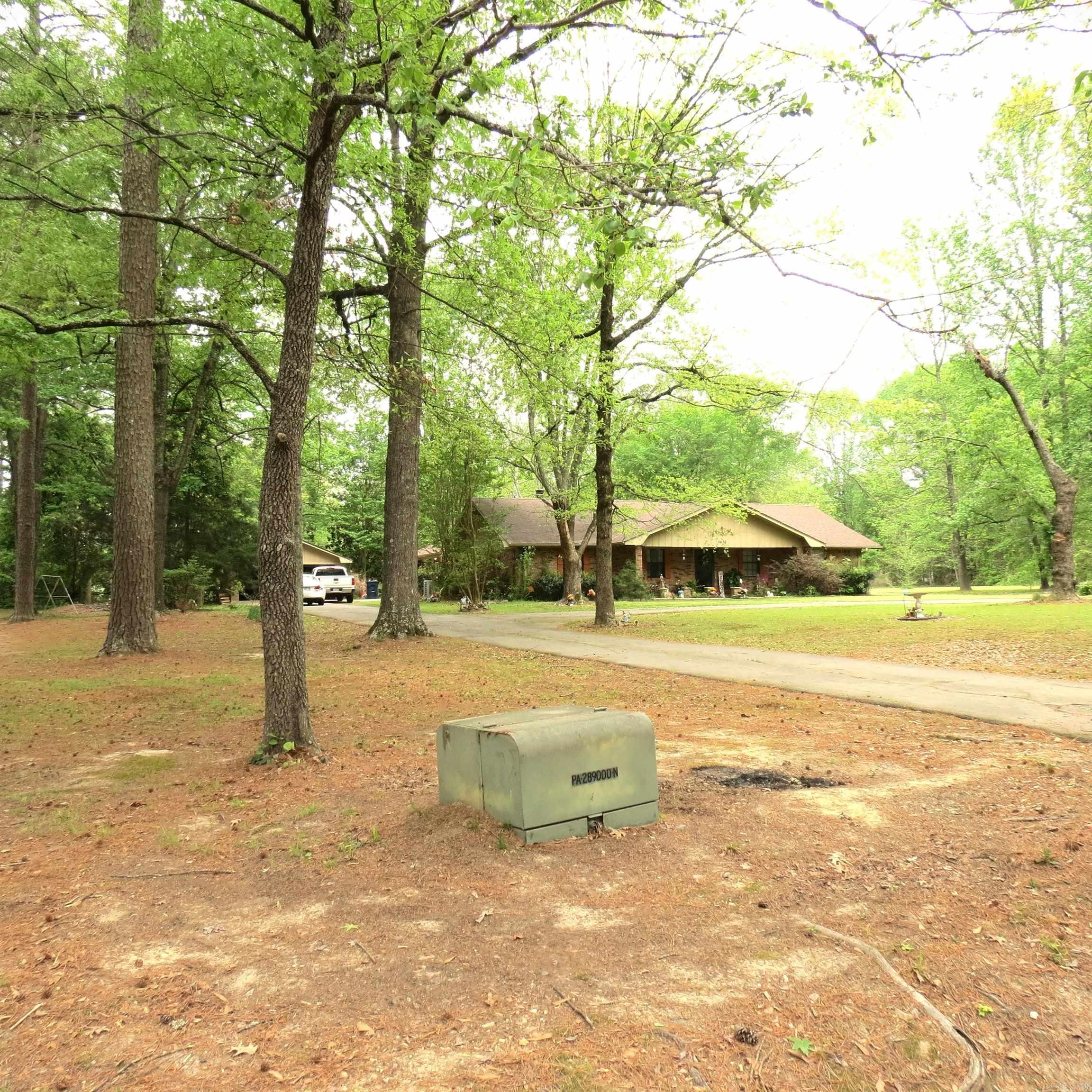 OAK LAWN ESTATES - Residential