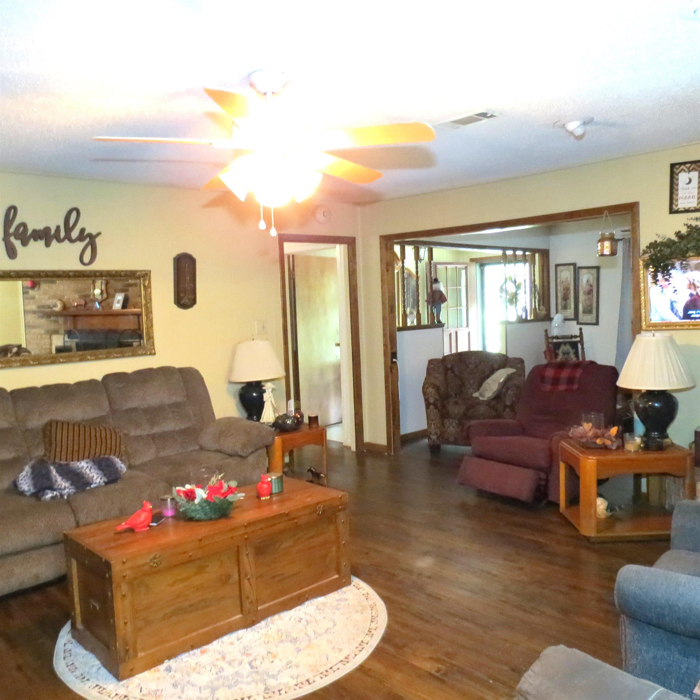 OAK LAWN ESTATES - Residential