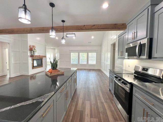 White Oak Pond - Residential Lease