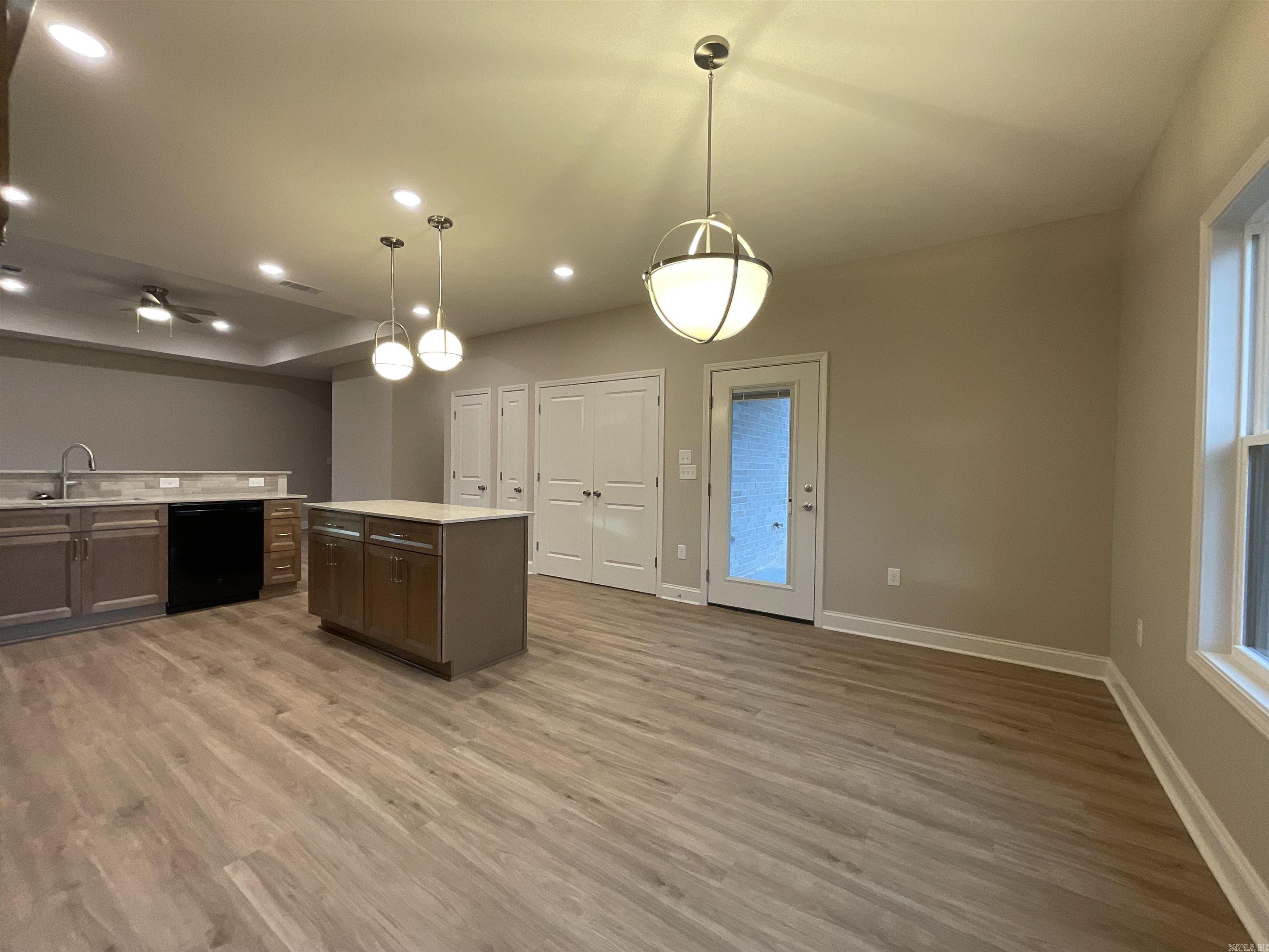 BROWN ADD TO JACK - Residential