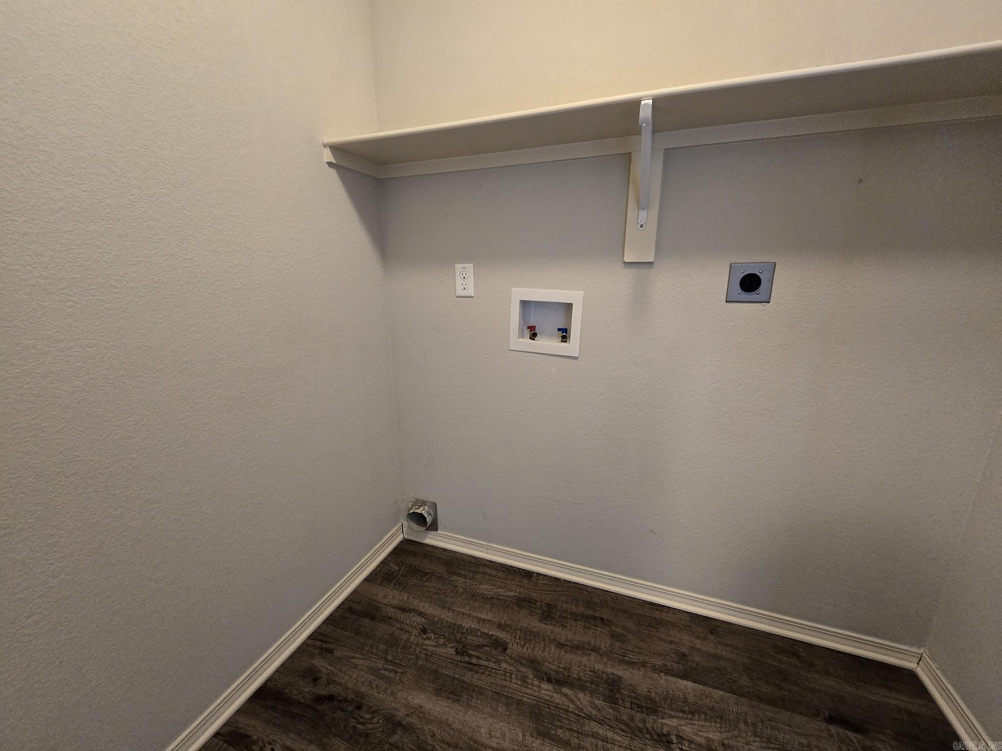 Benjamin Grove - Residential Lease