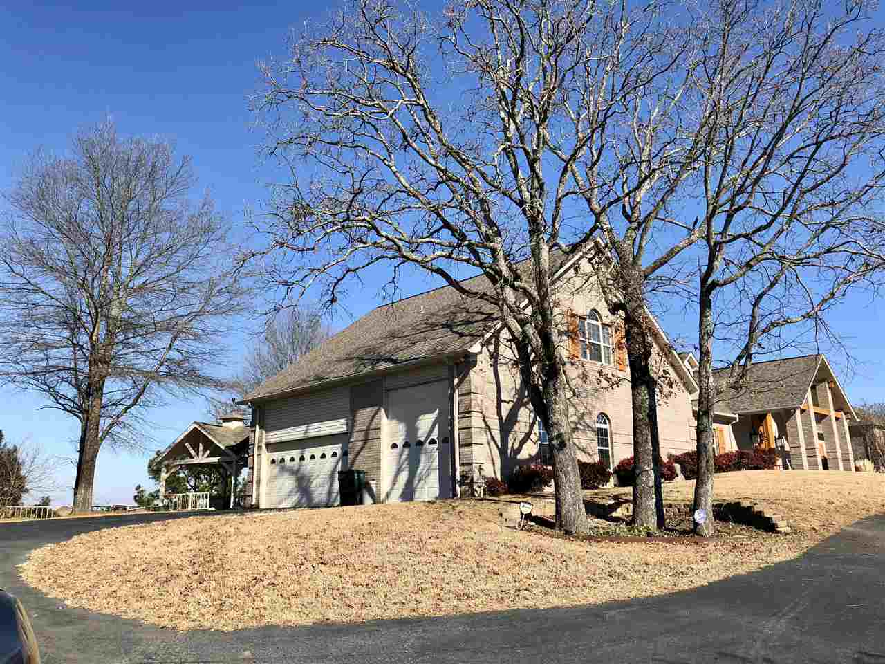 MEADOW RIDGE ESTATES - Residential