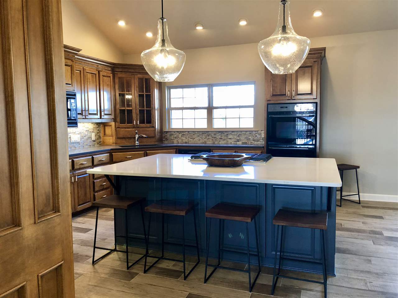 MEADOW RIDGE ESTATES - Residential