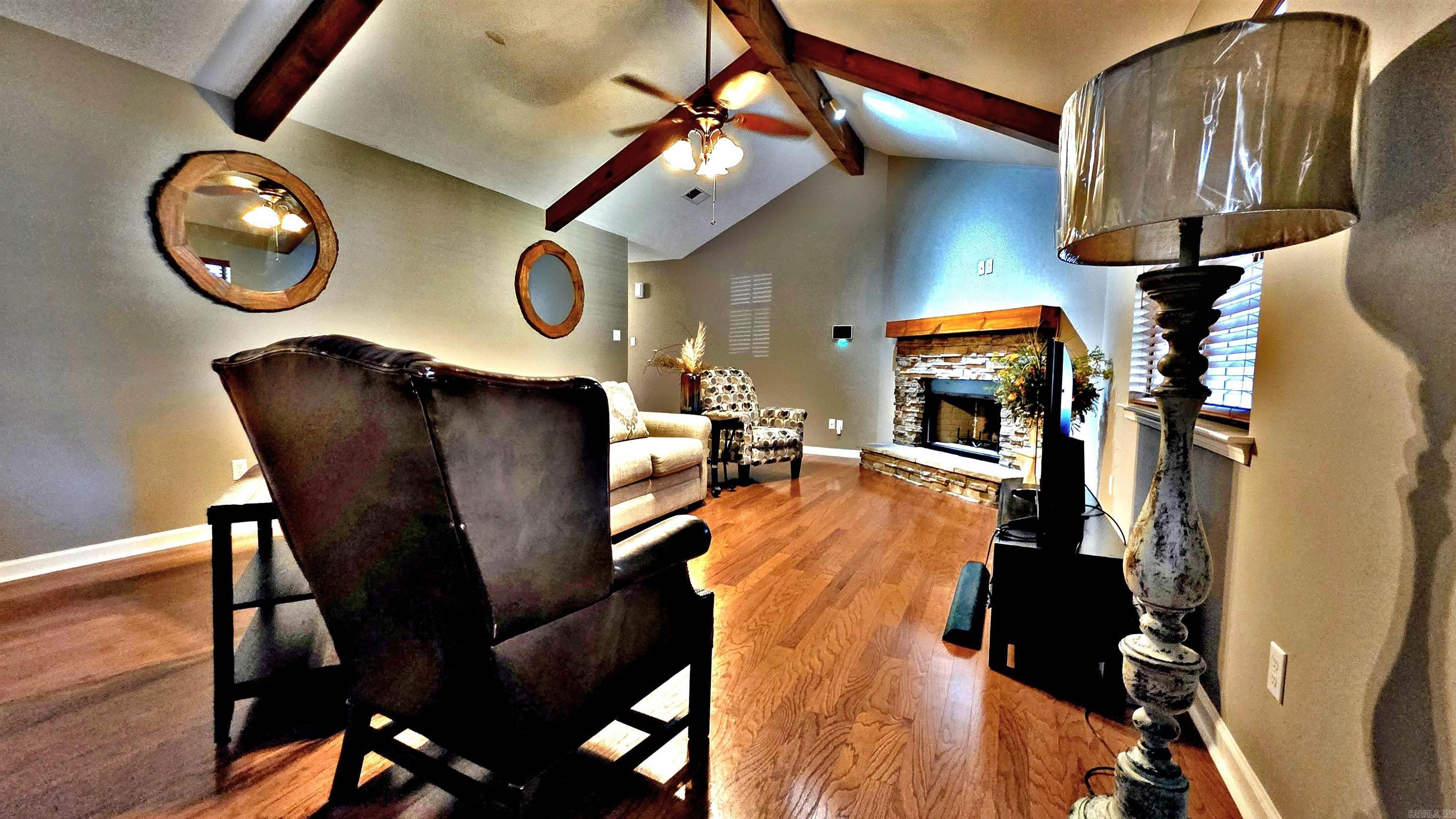 WESTLAKE - Residential