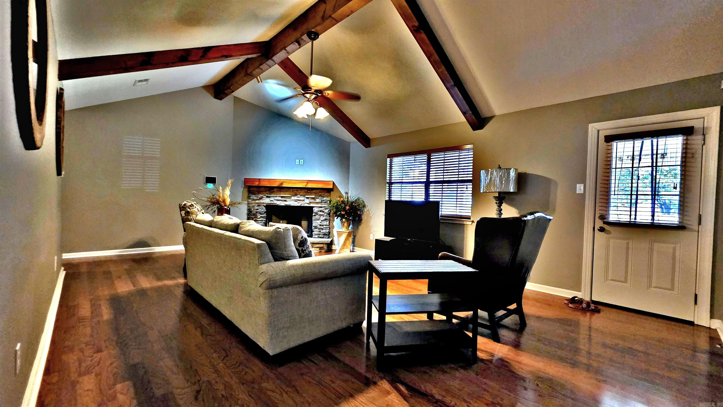 WESTLAKE - Residential