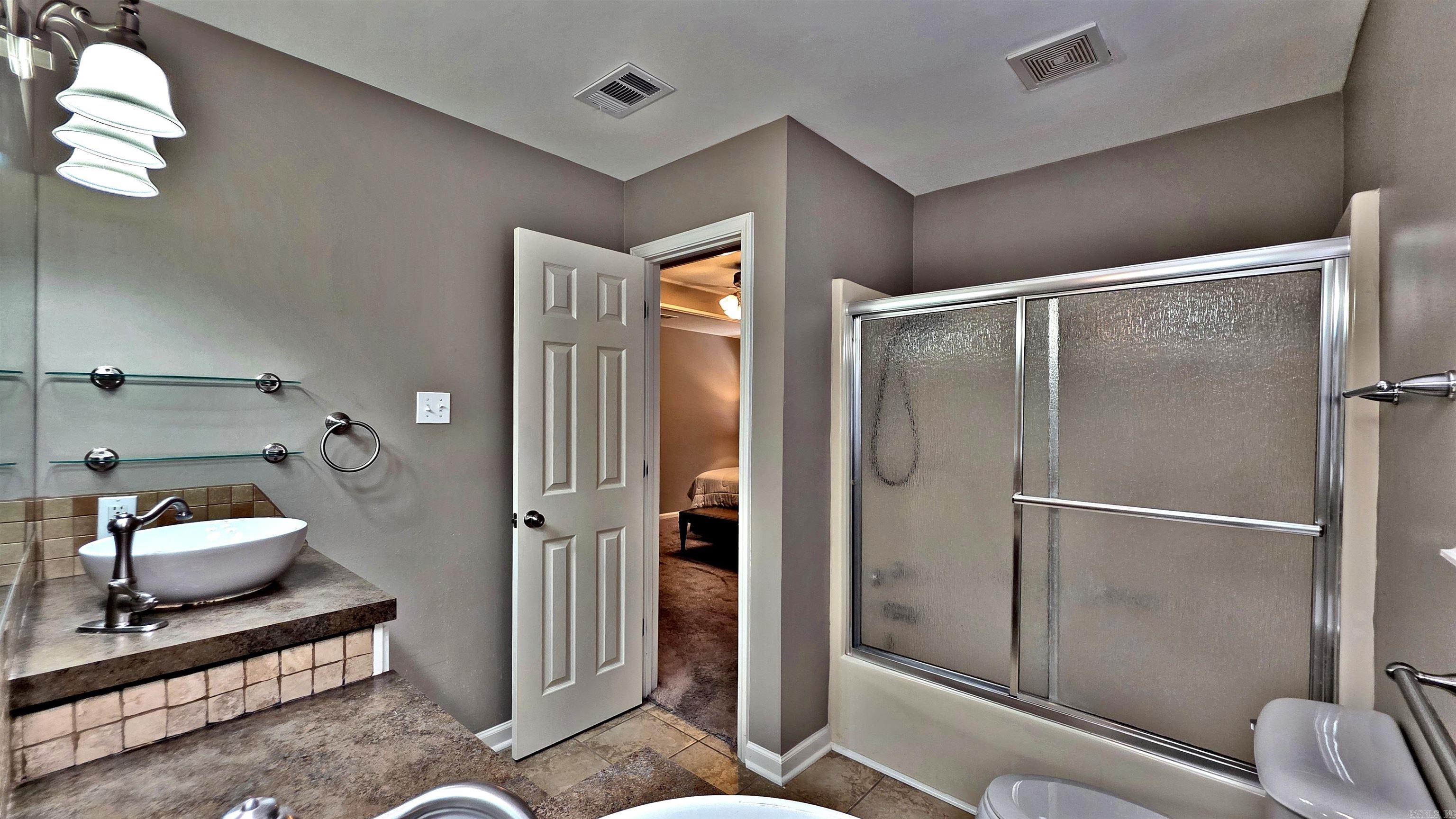 WESTLAKE - Residential