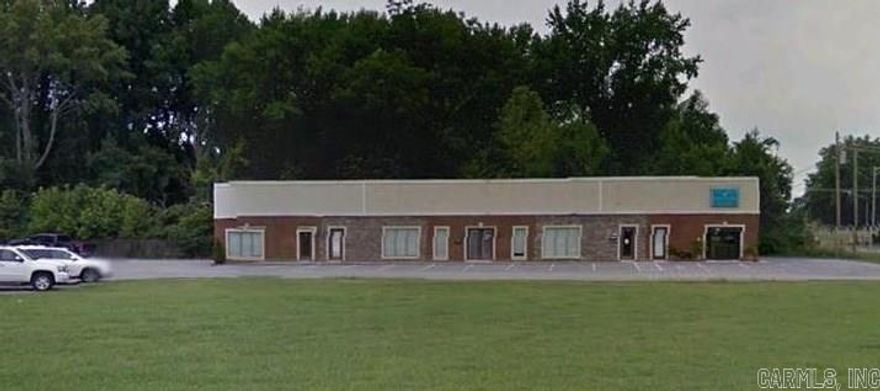 Excellent investment opportunity! Multiple tenant strip center. Property is listed to sell and opportunities are vast at this location.