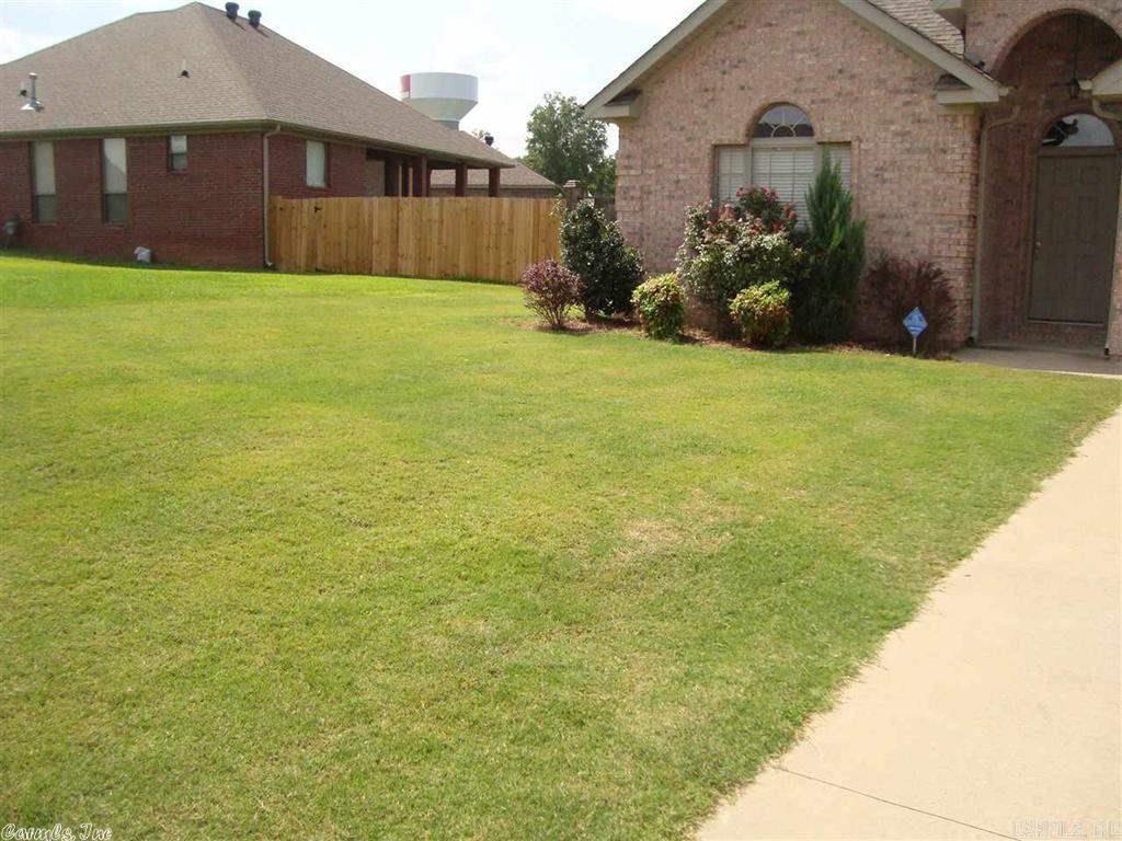 Base Meadows - Residential Lease