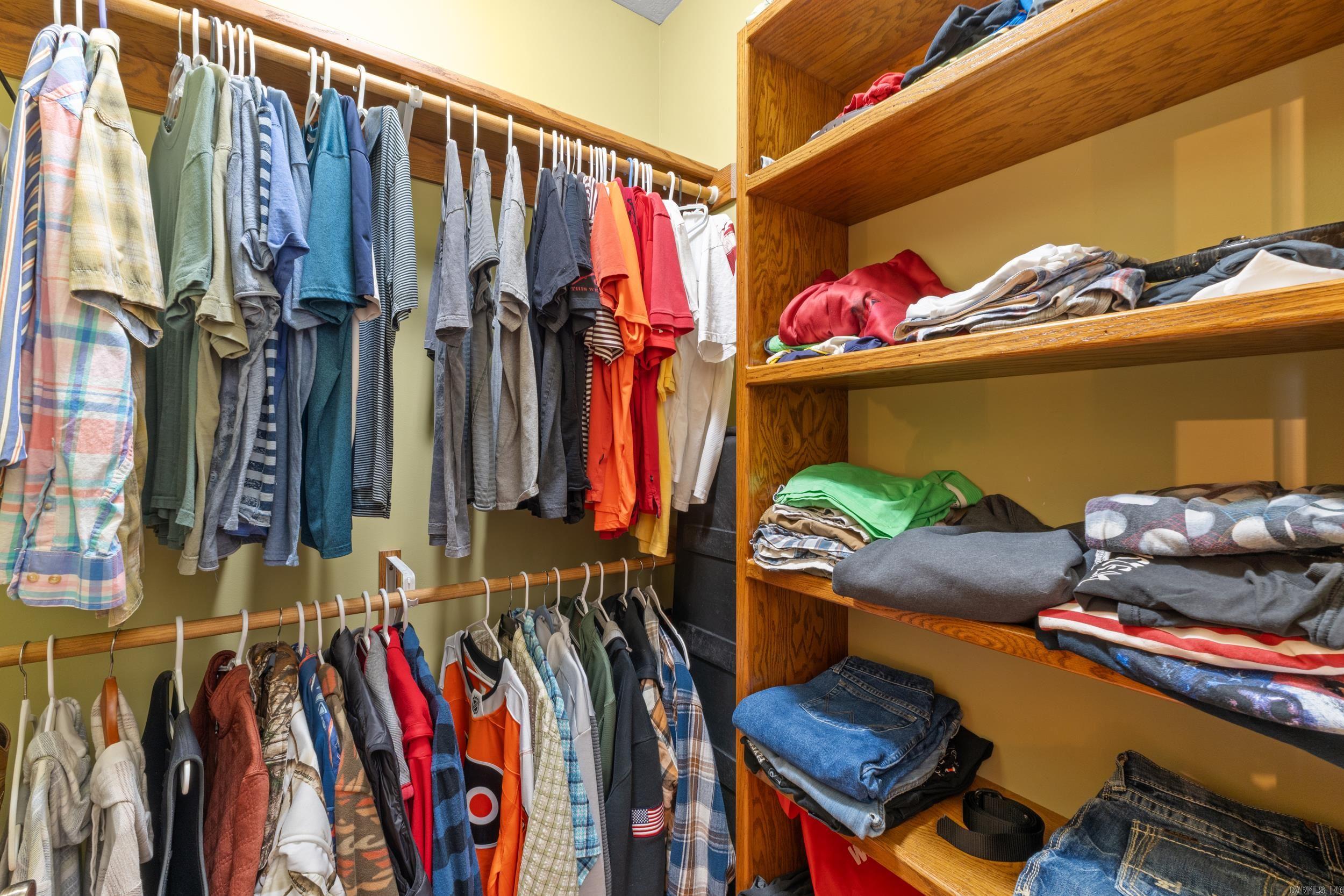 THE SUMMIT - Residential