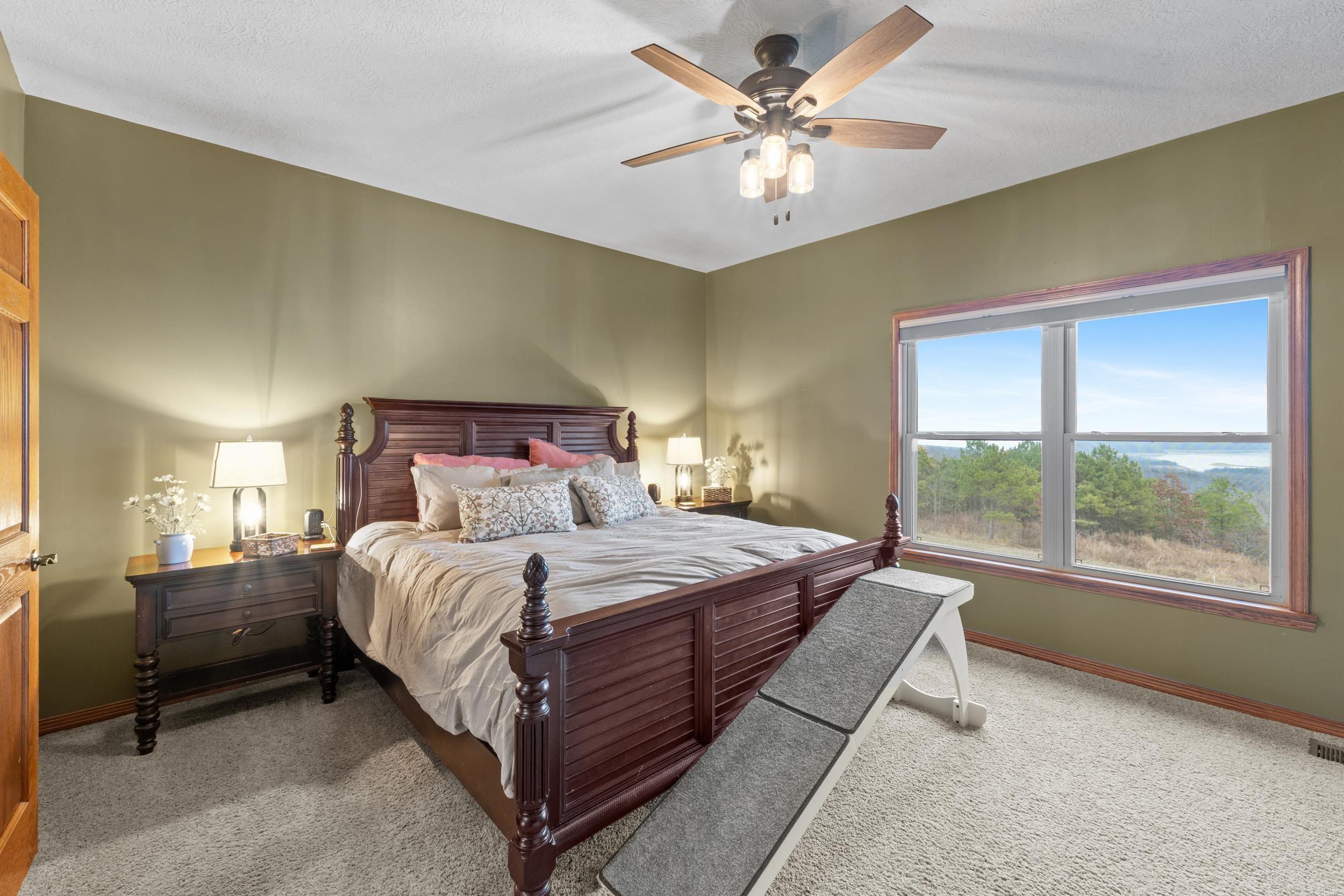 THE SUMMIT - Residential