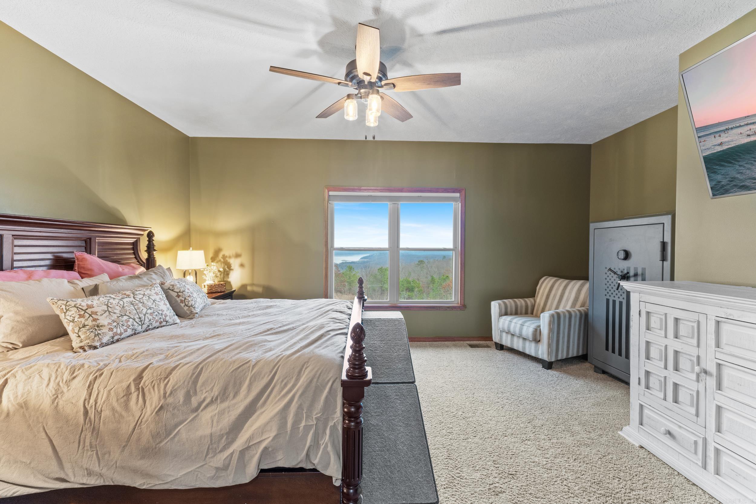 THE SUMMIT - Residential