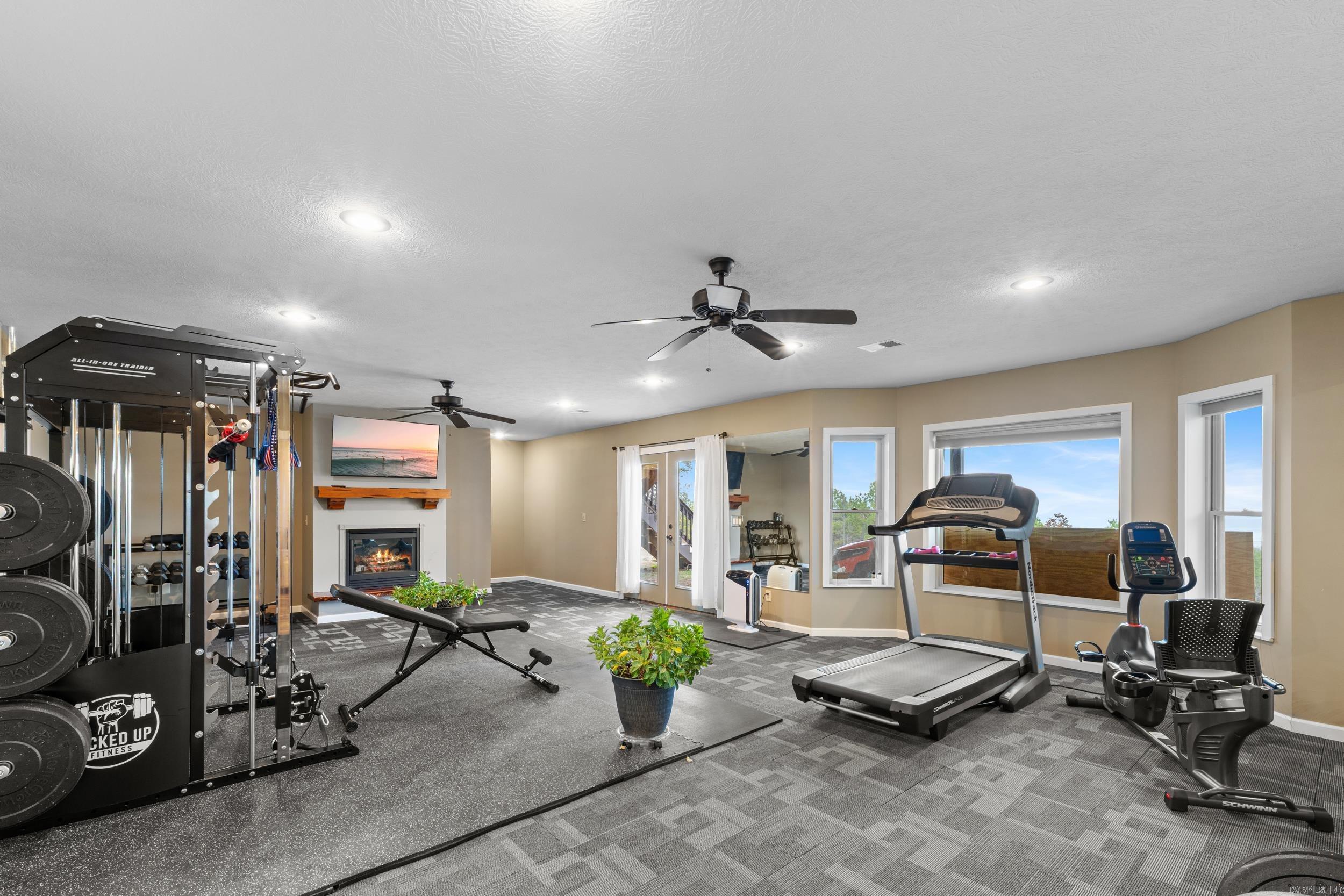 THE SUMMIT - Residential