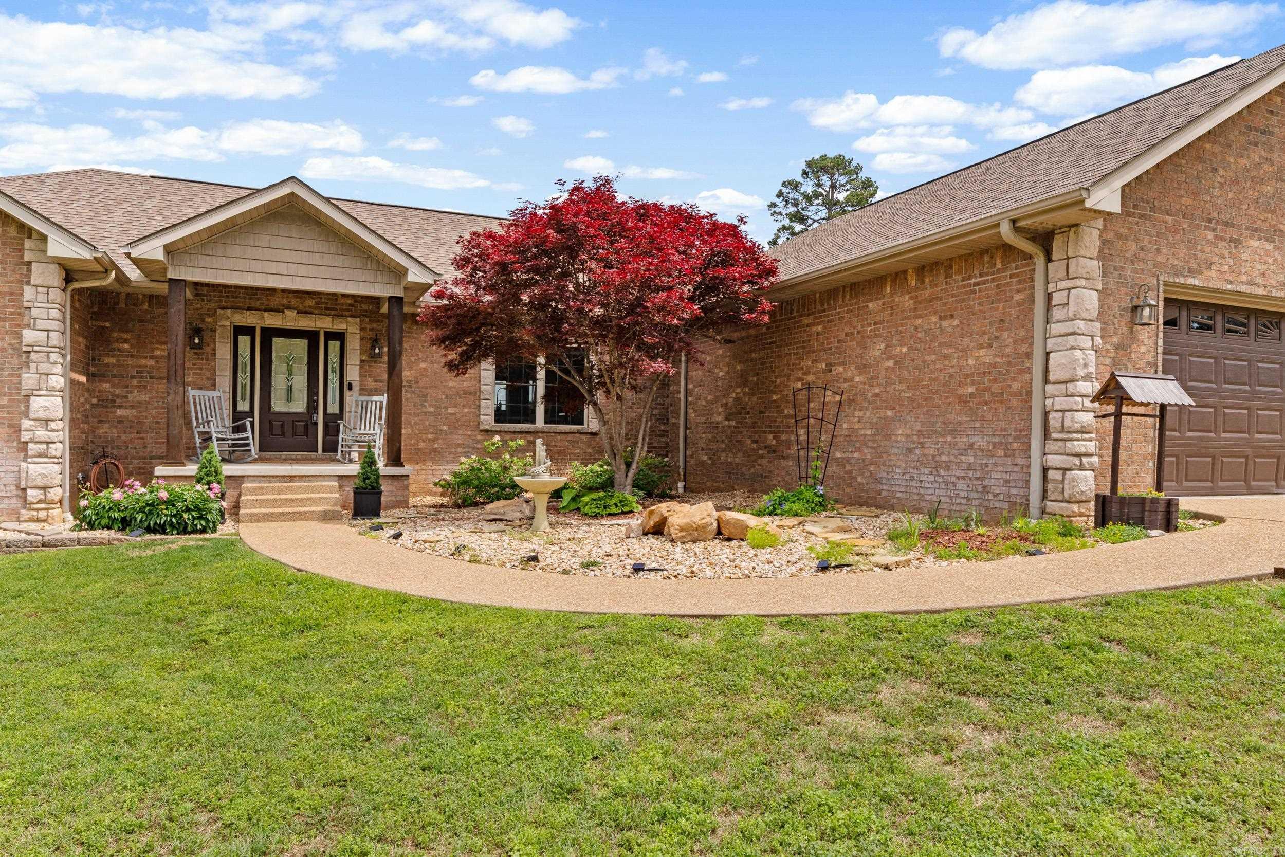 THE SUMMIT - Residential