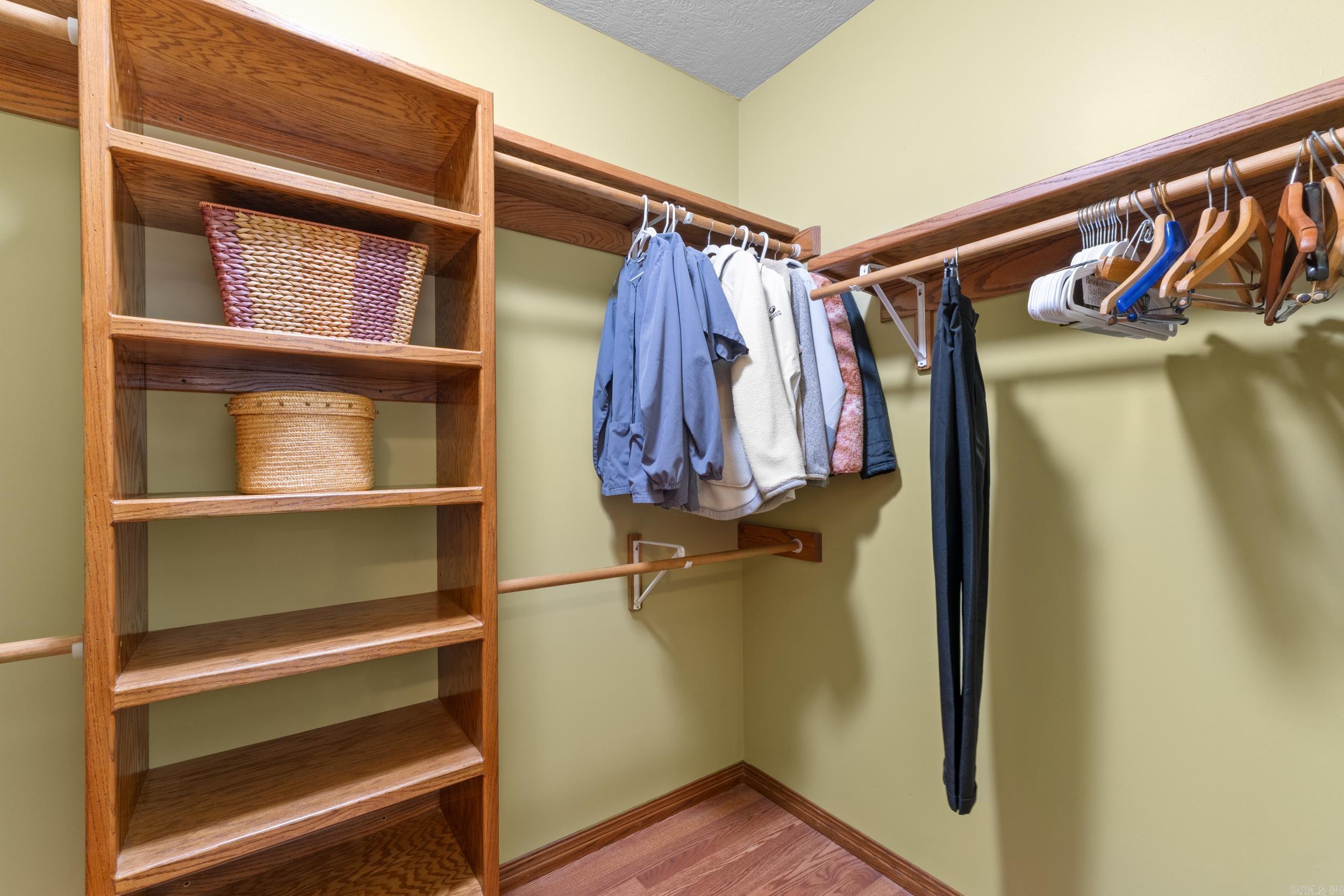 THE SUMMIT - Residential