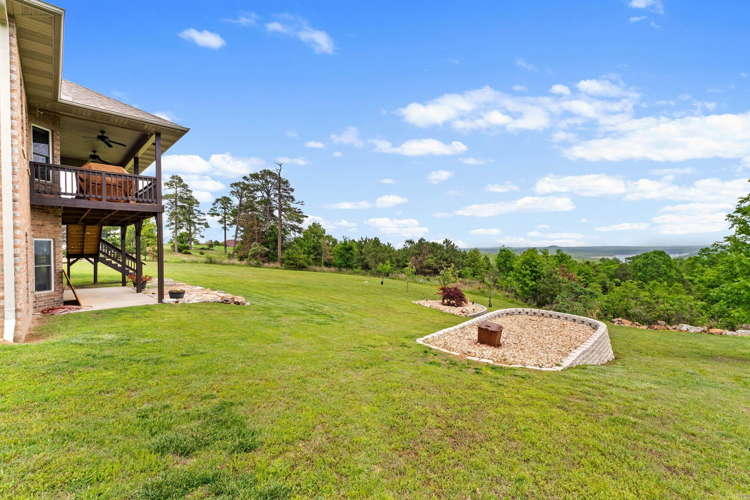 THE SUMMIT - Residential