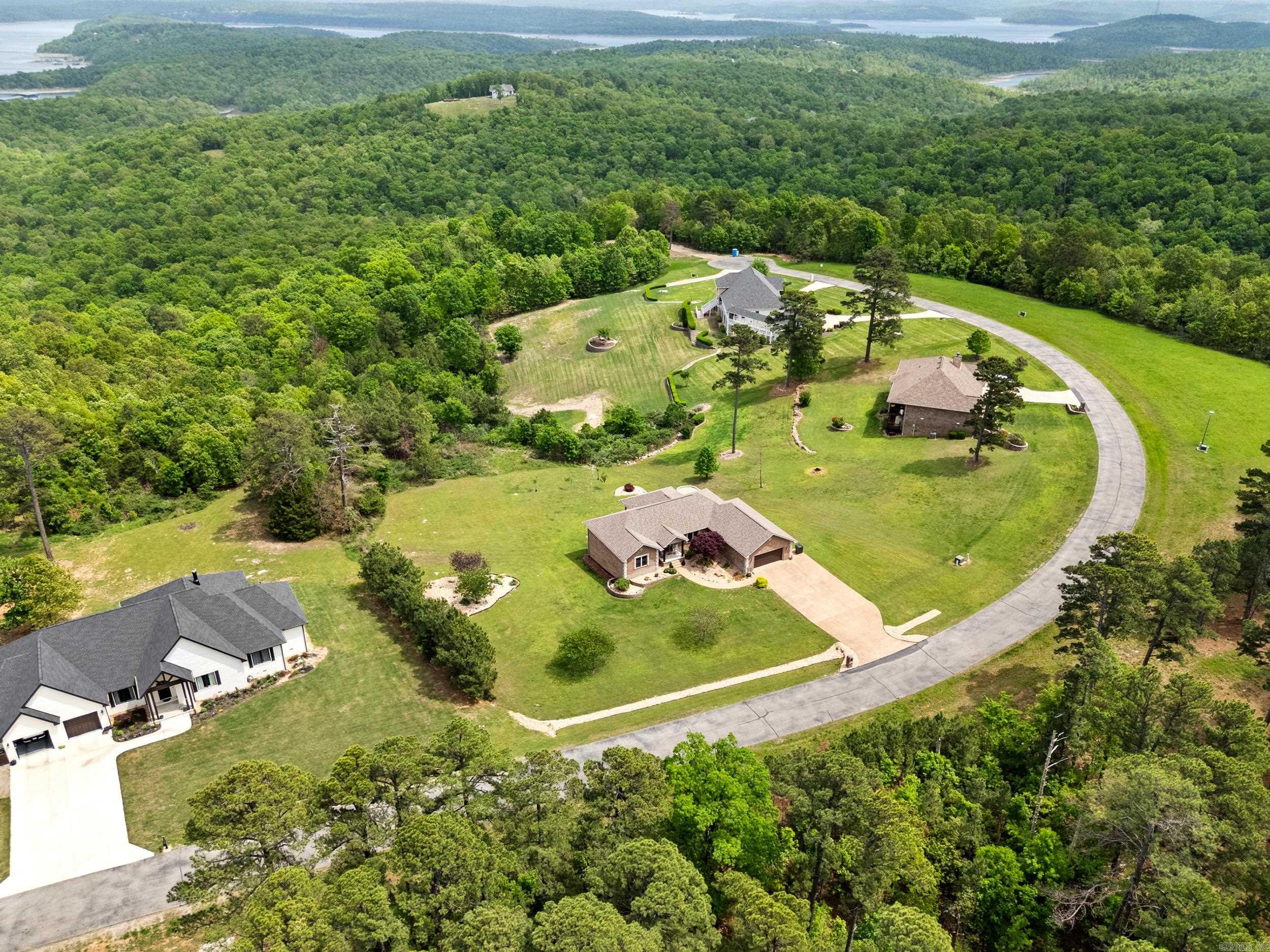 THE SUMMIT - Residential