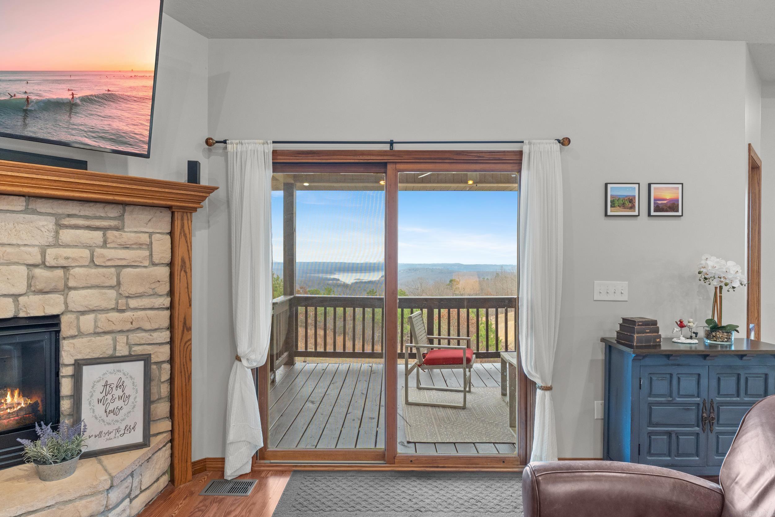 THE SUMMIT - Residential