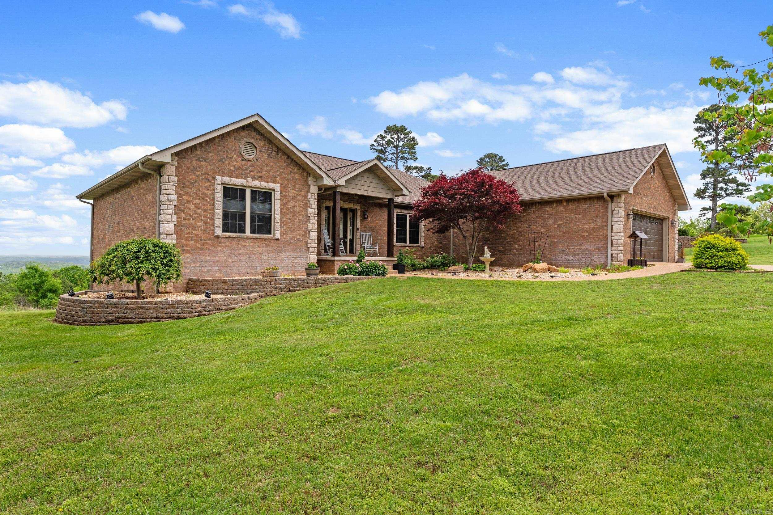 THE SUMMIT - Residential