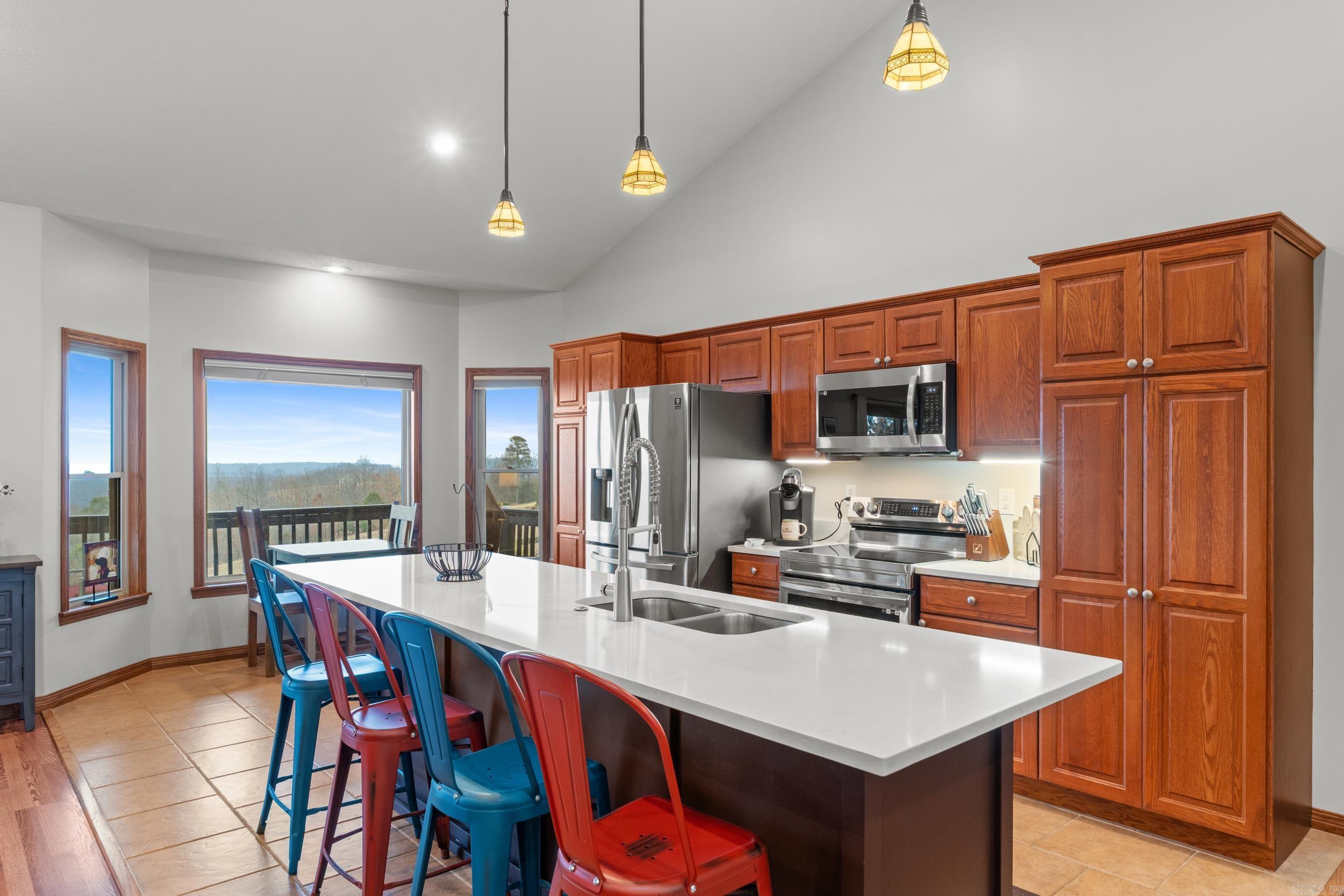 THE SUMMIT - Residential