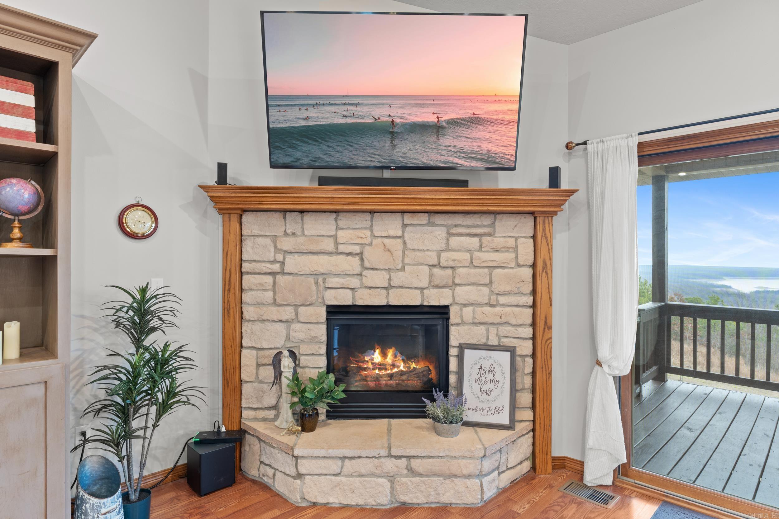 THE SUMMIT - Residential