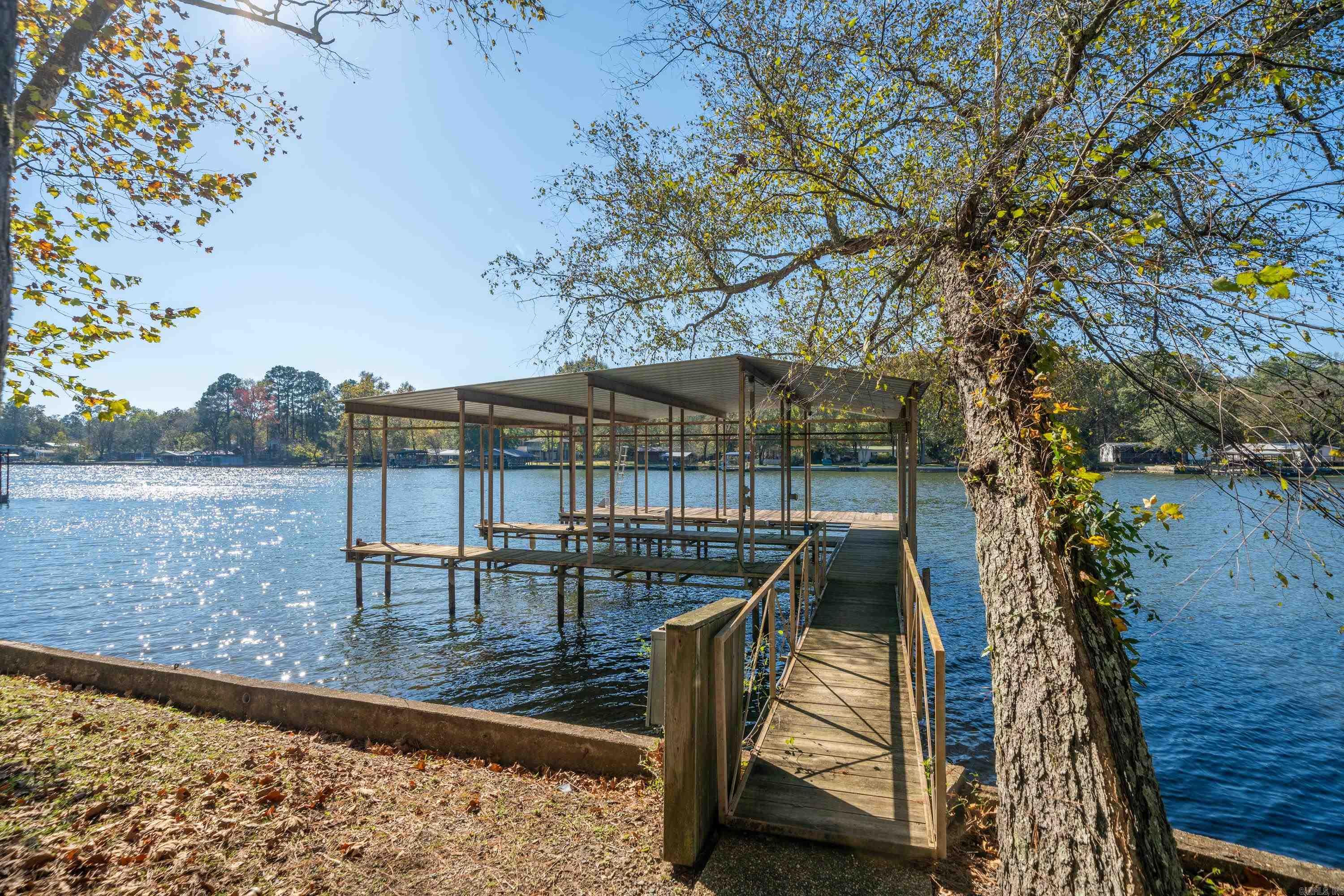 RIVER OAKS - Residential