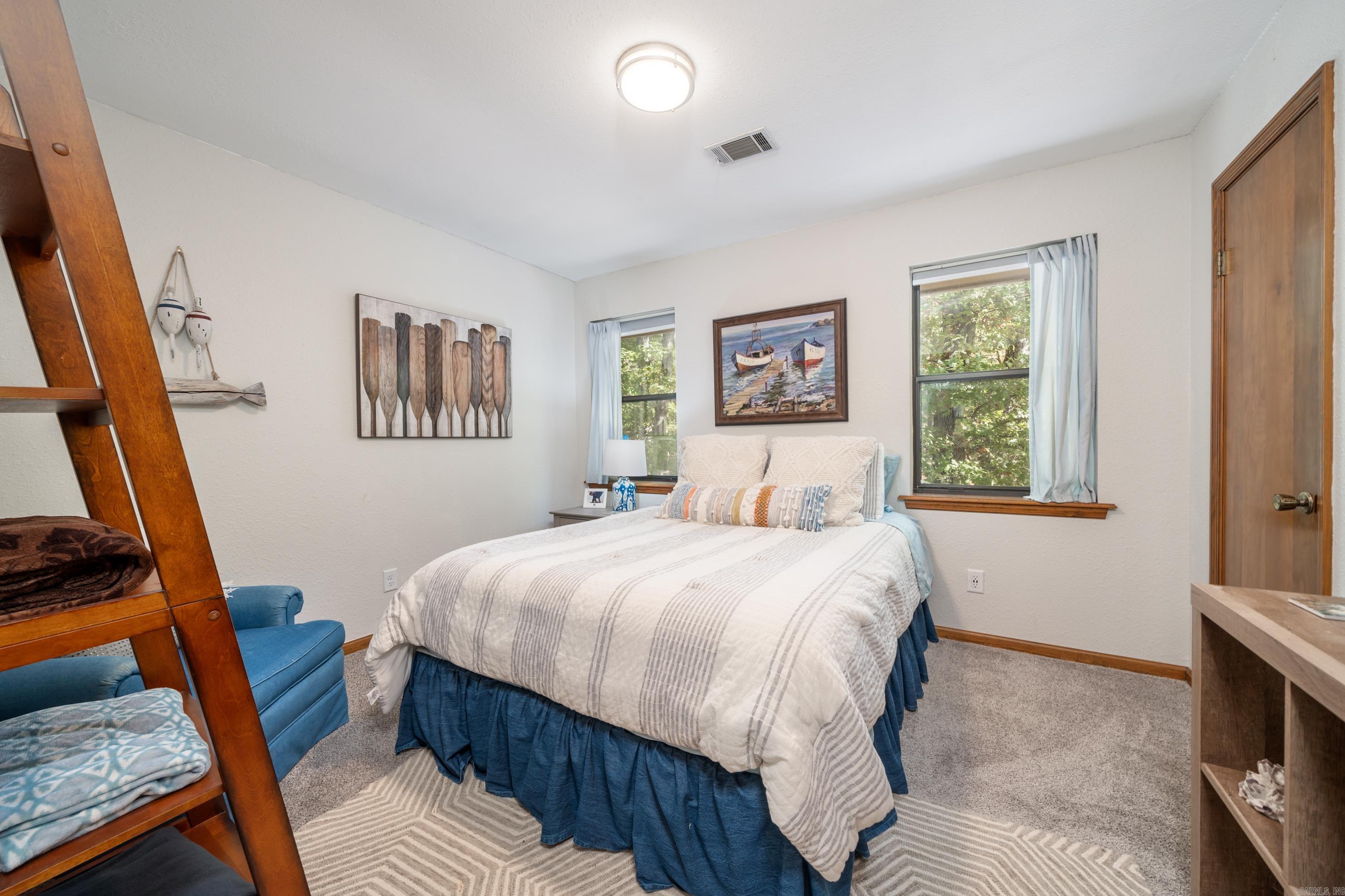 RIVER OAKS - Residential