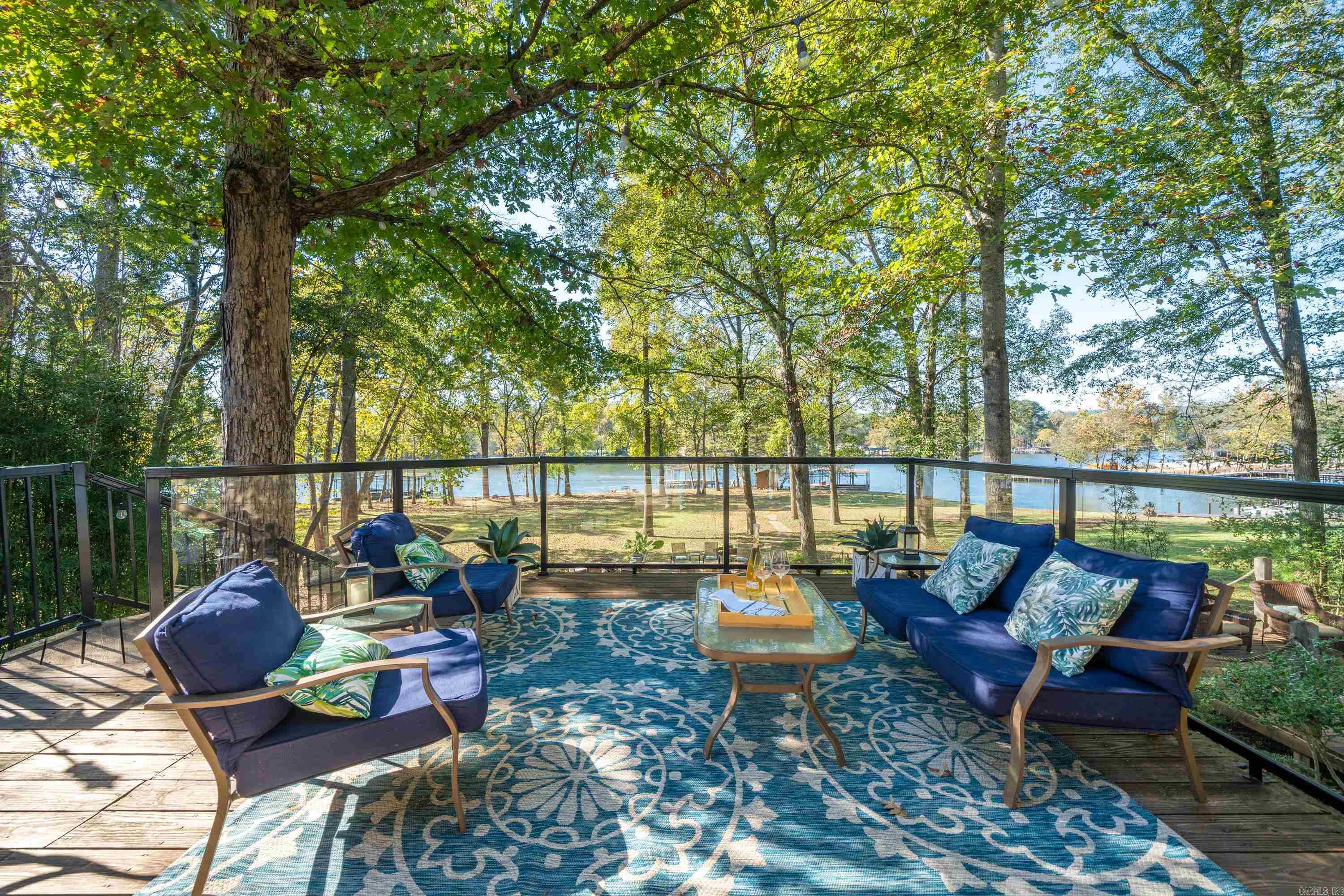 RIVER OAKS - Residential