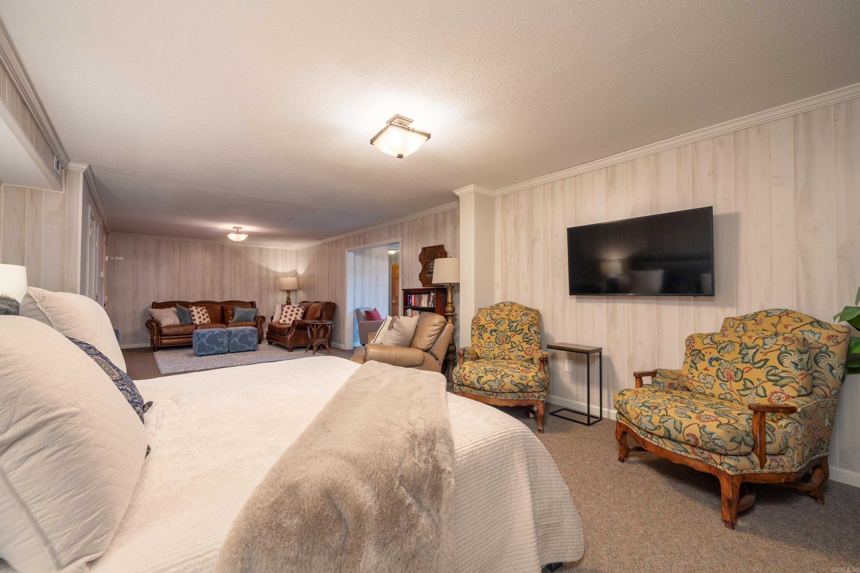 RIVER OAKS - Residential